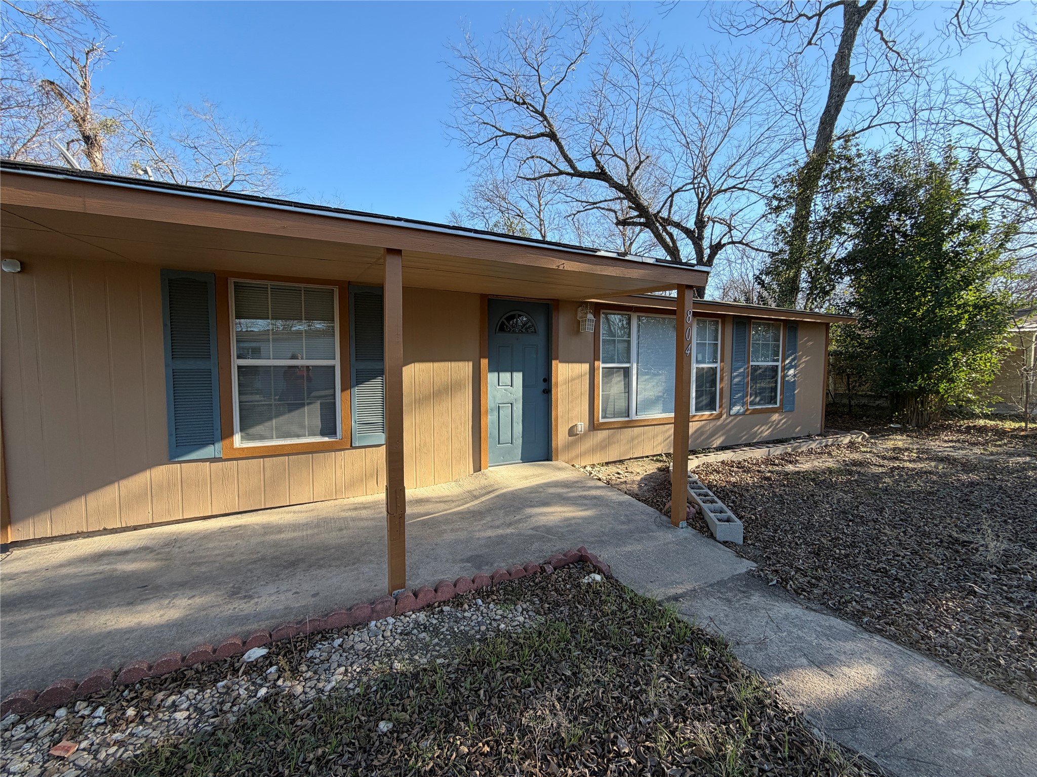 main property photo 18