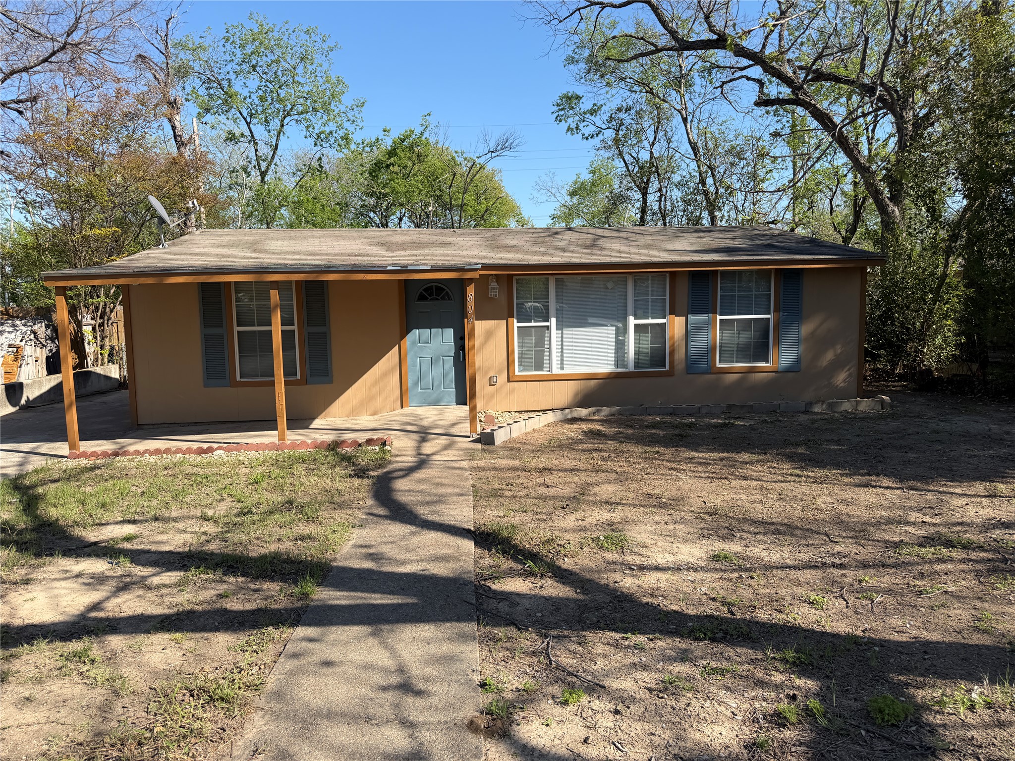 main property photo 6