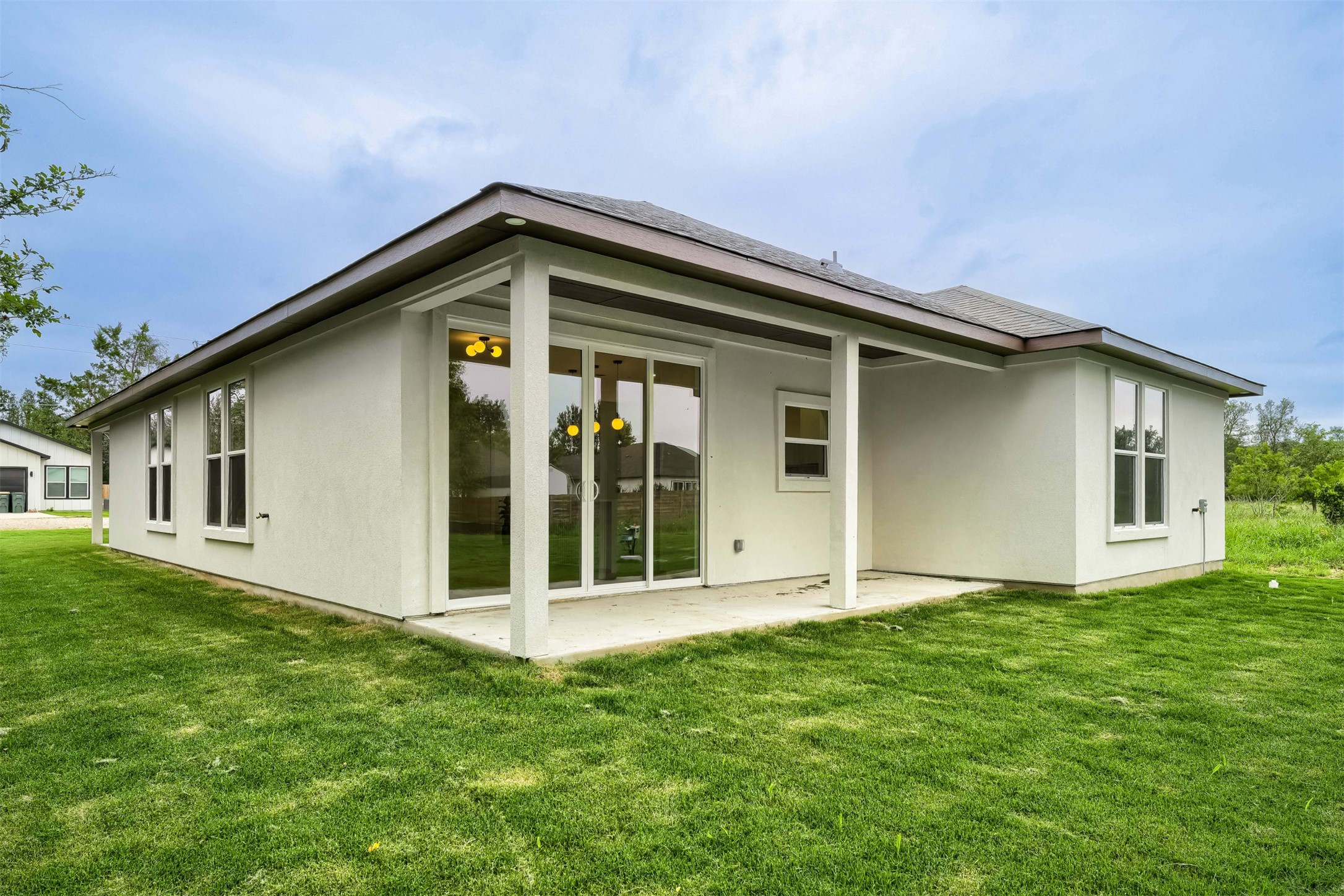 main property photo 36