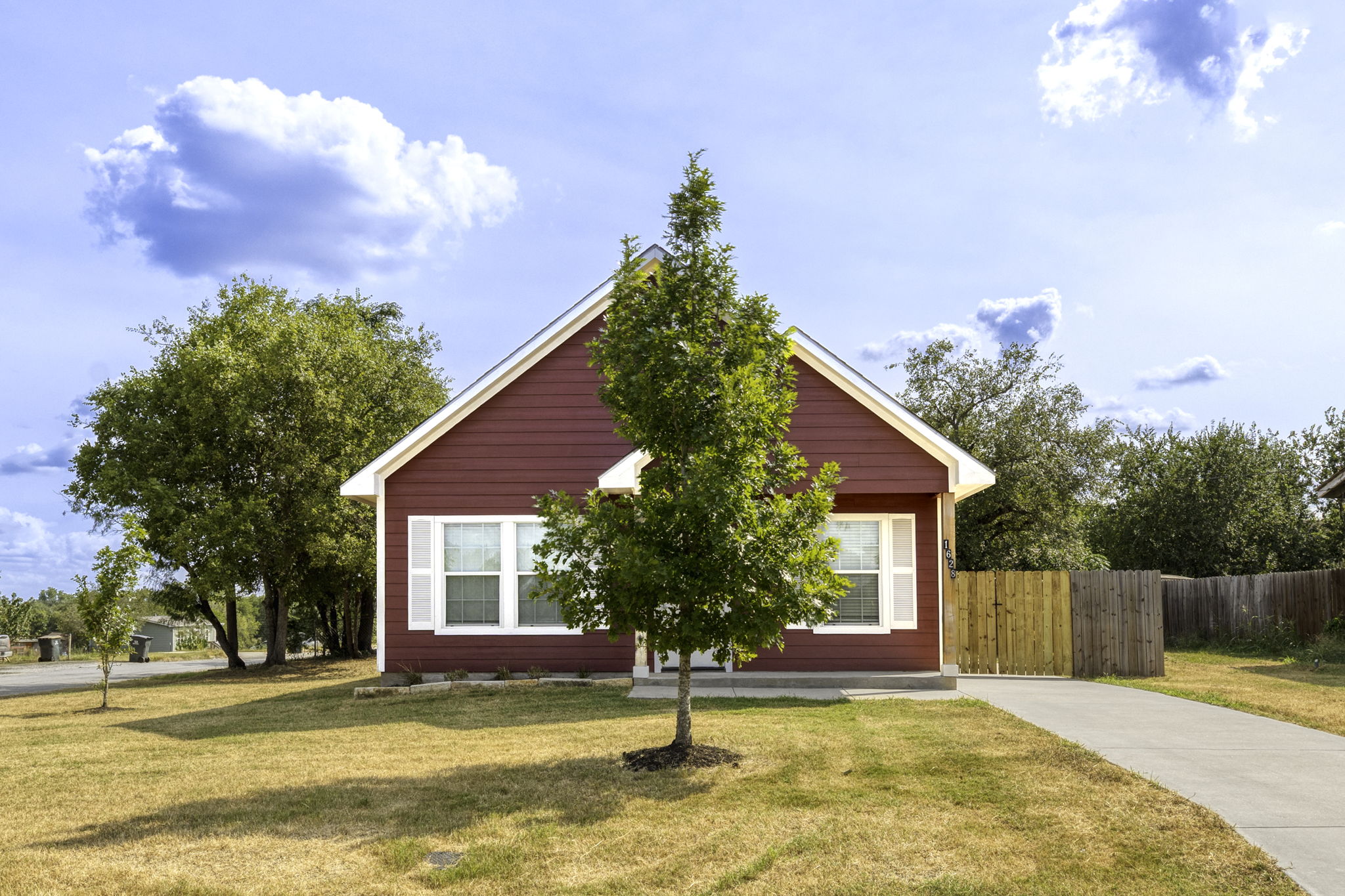 main property photo 1