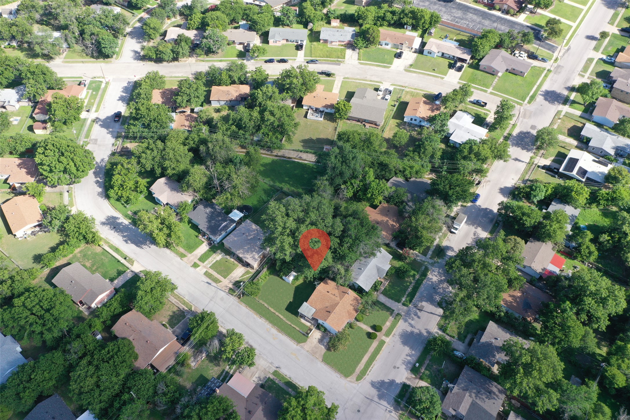 main property photo 33