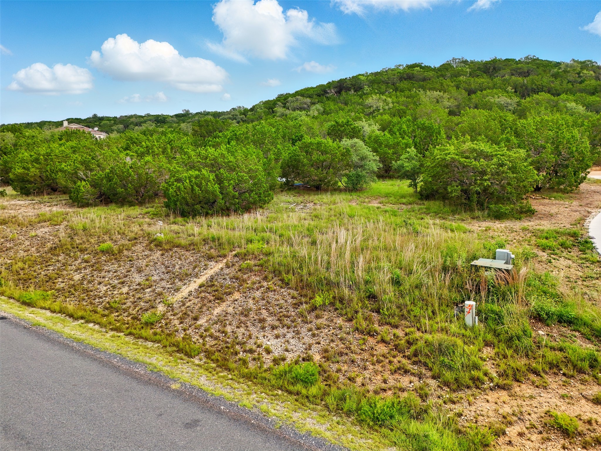 main property photo 12