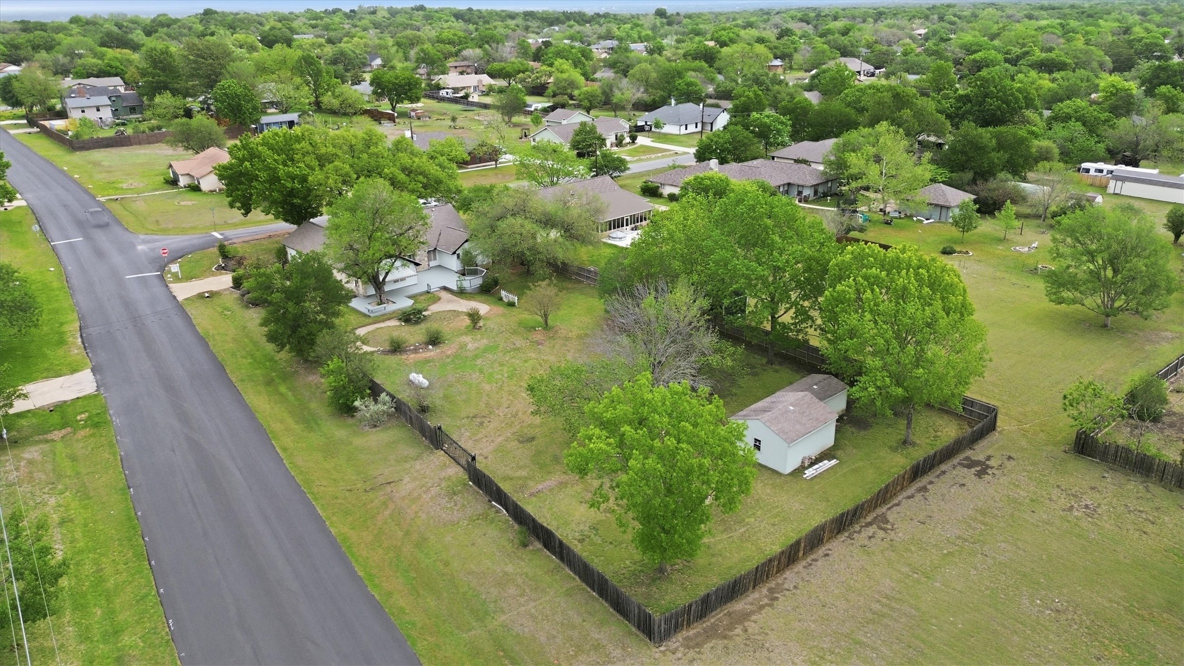 main property photo 36
