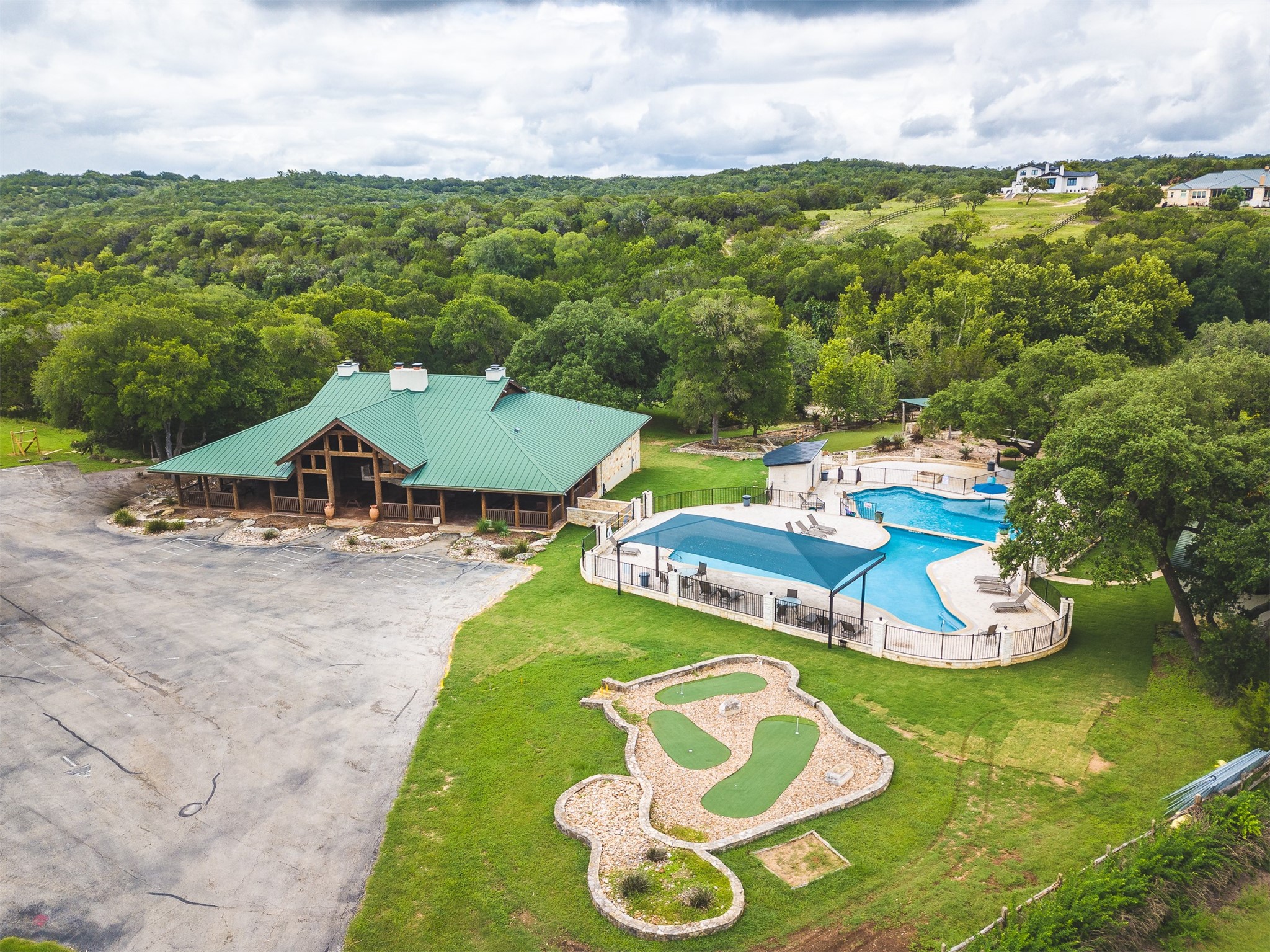 main property photo 29