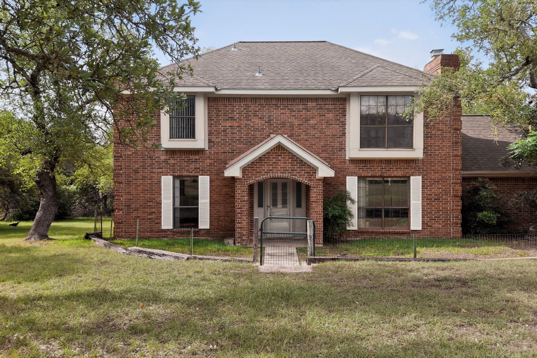 main property photo 11