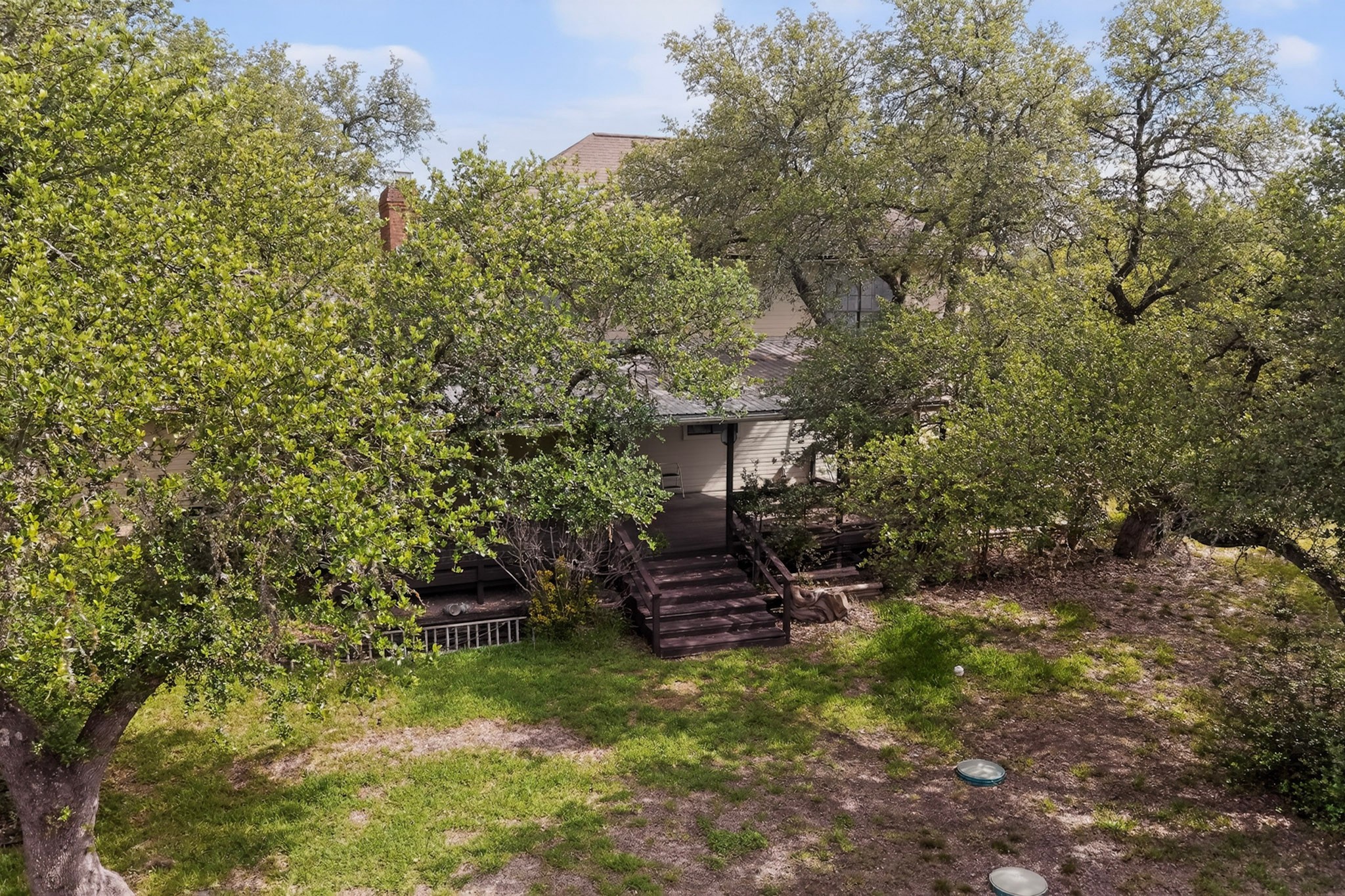 main property photo 37