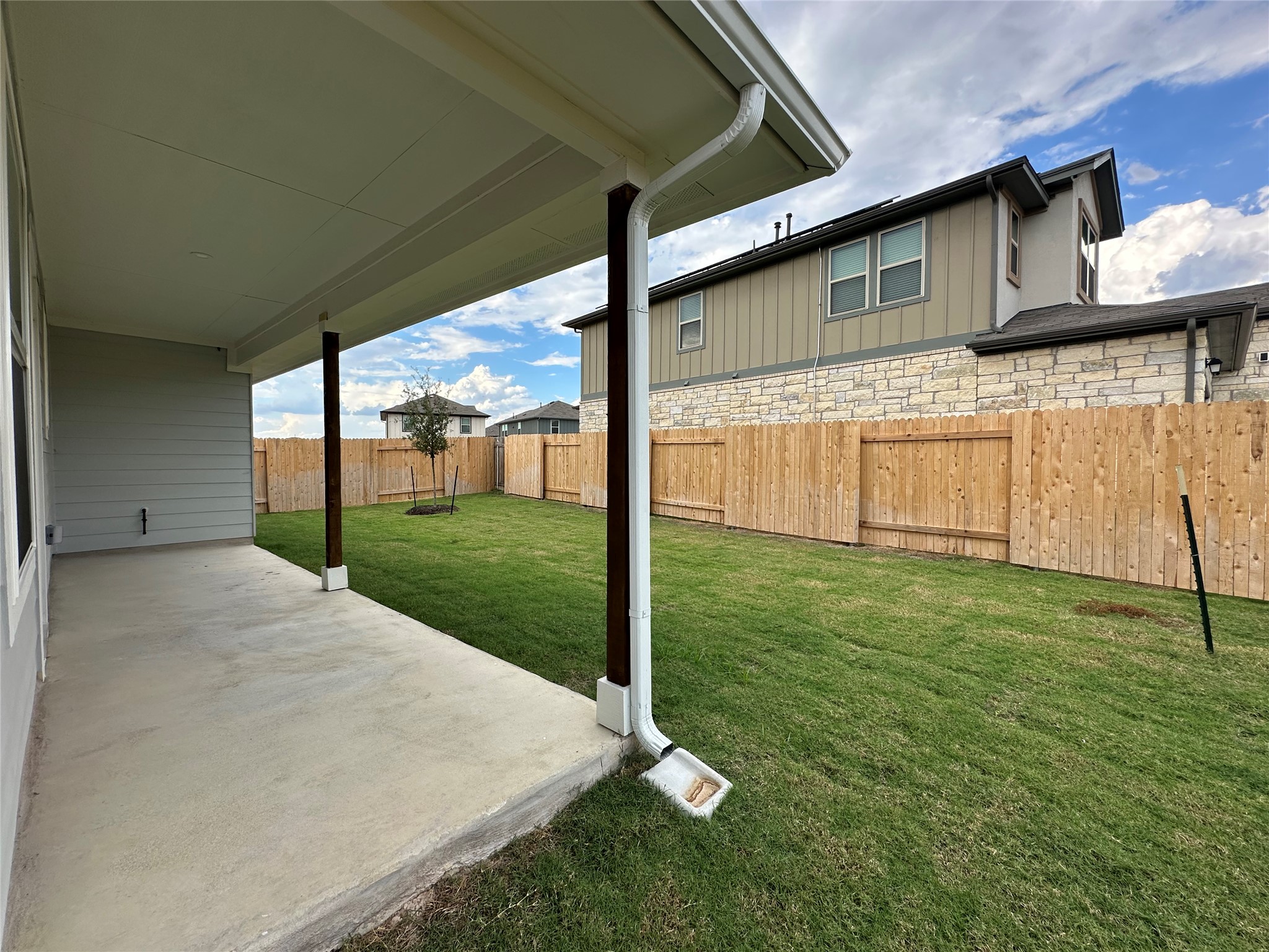 main property photo 15