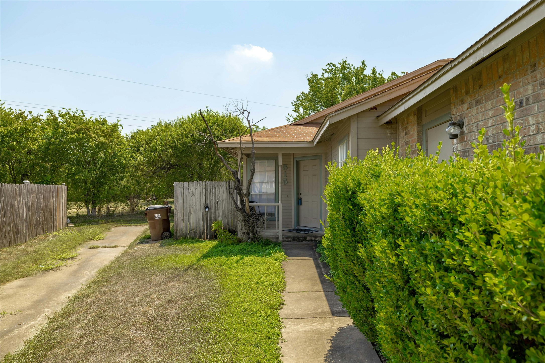 main property photo 2
