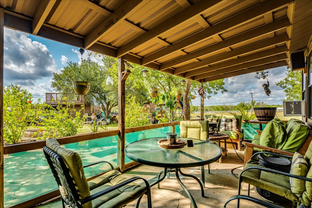 main property photo 28