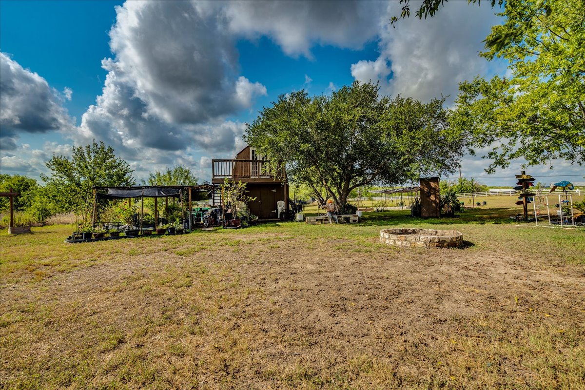 main property photo 31