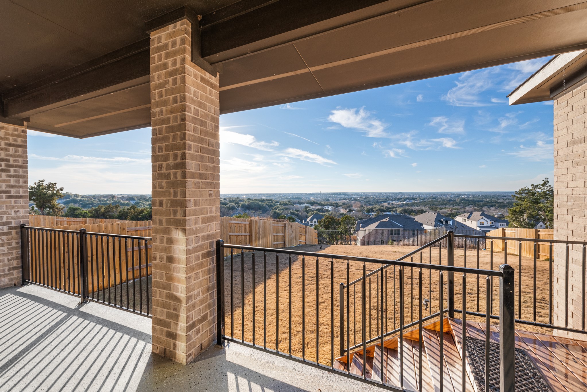 main property photo 15