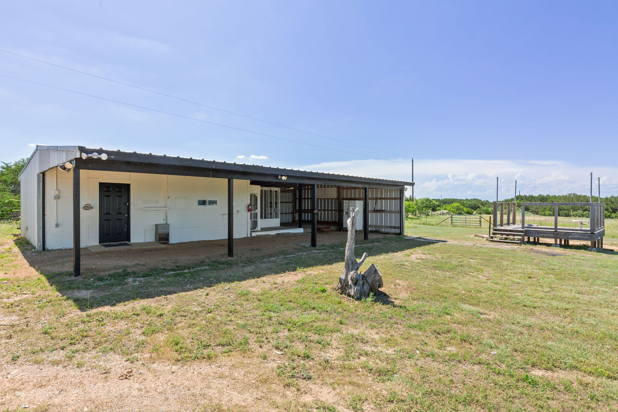 main property photo 21