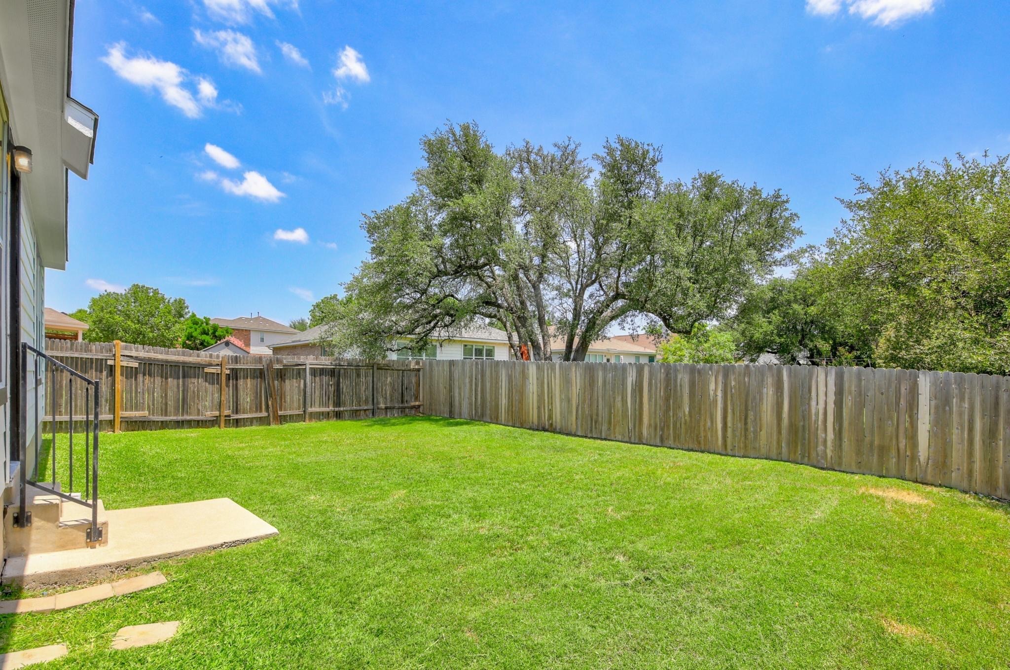 main property photo 9