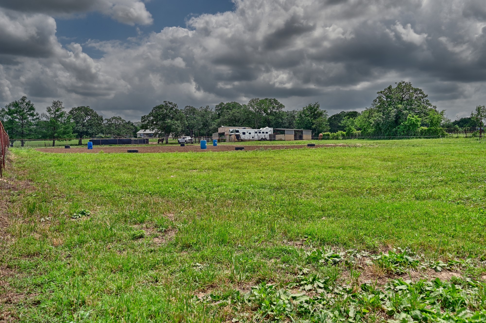 main property photo 9