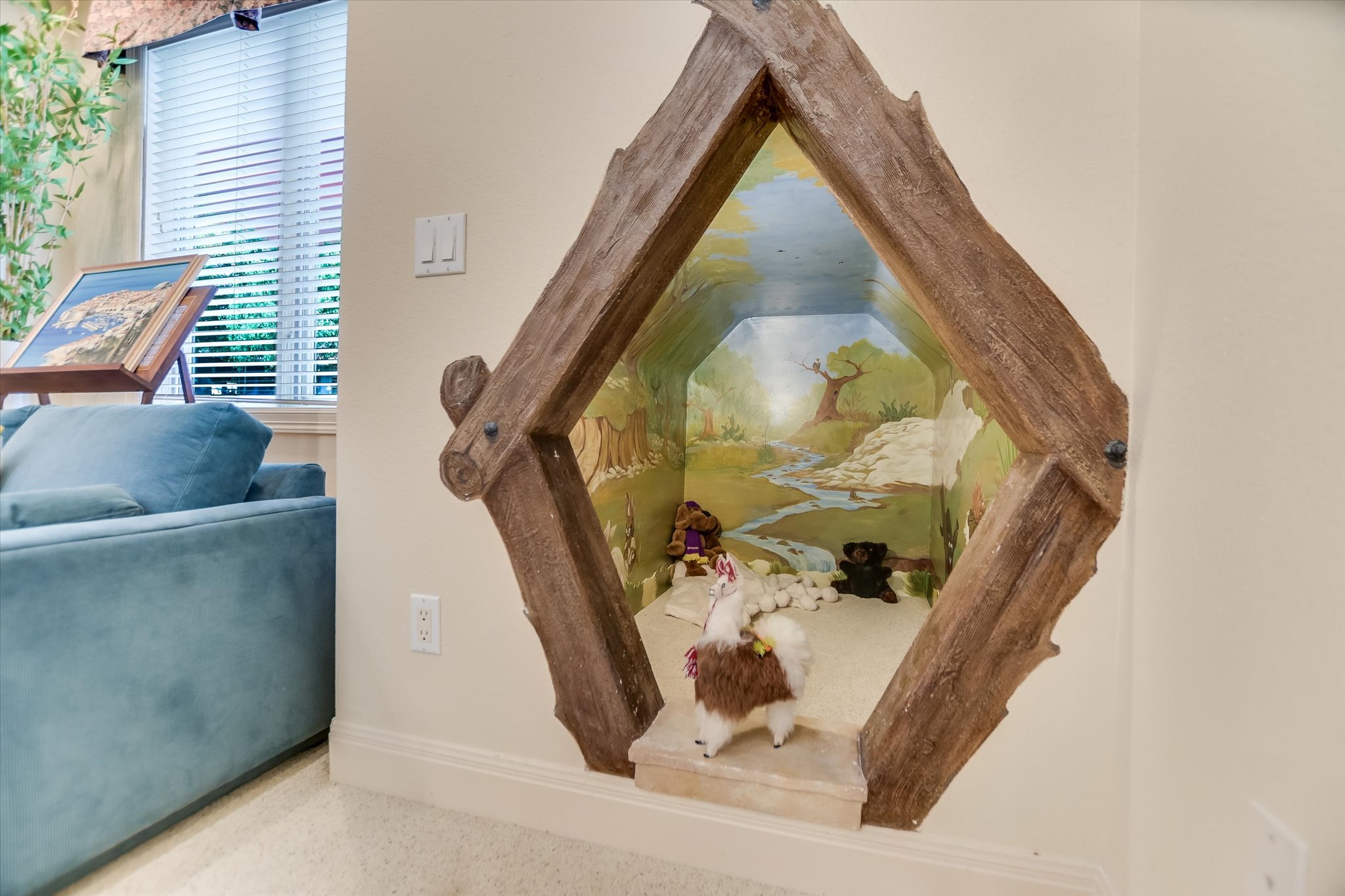 main property photo 16