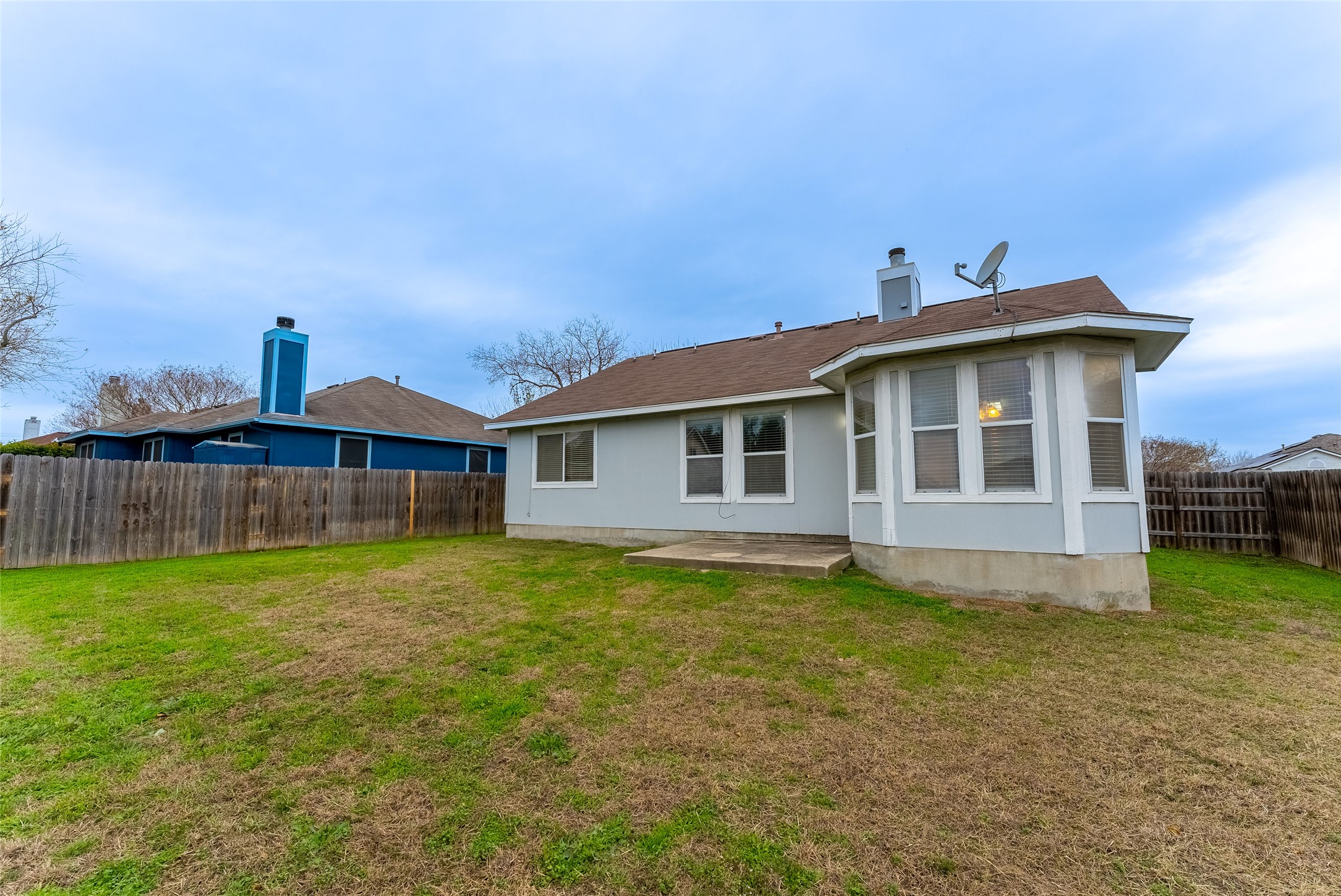 main property photo 20