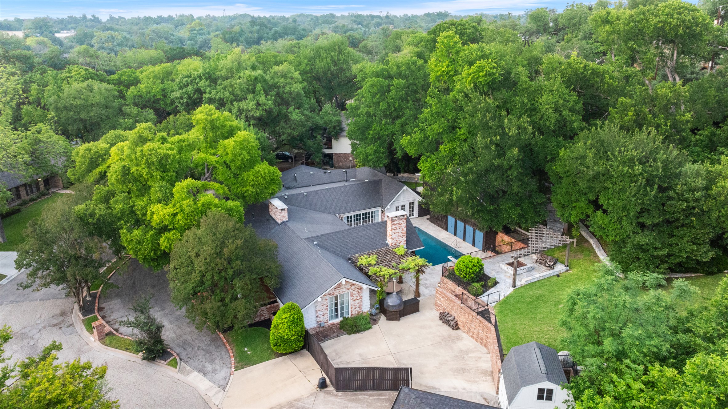 main property photo 38