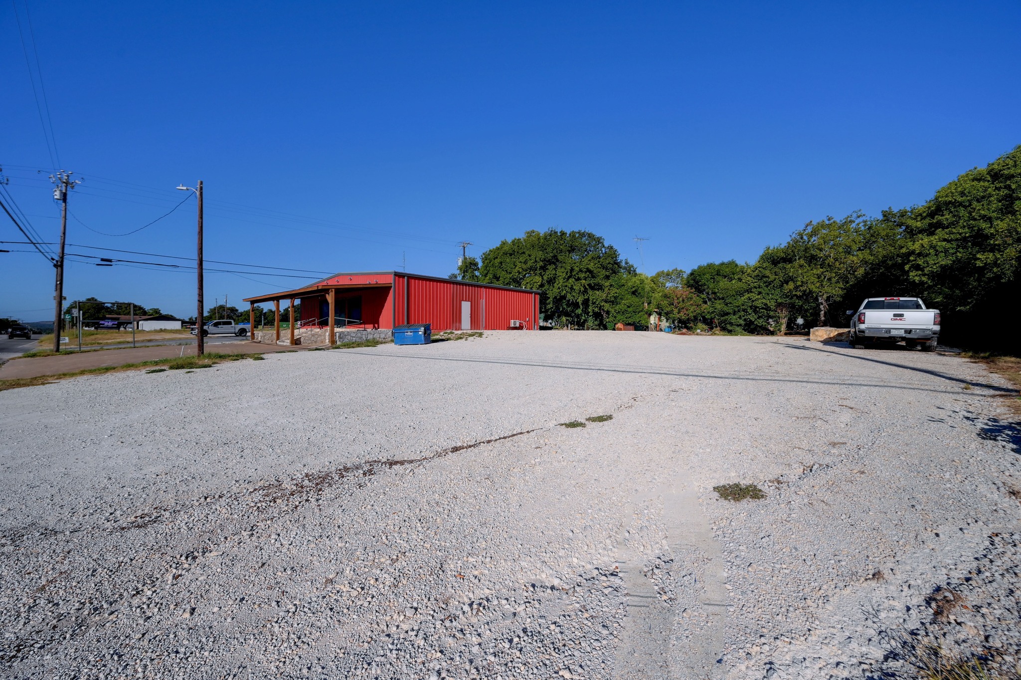 main property photo 13