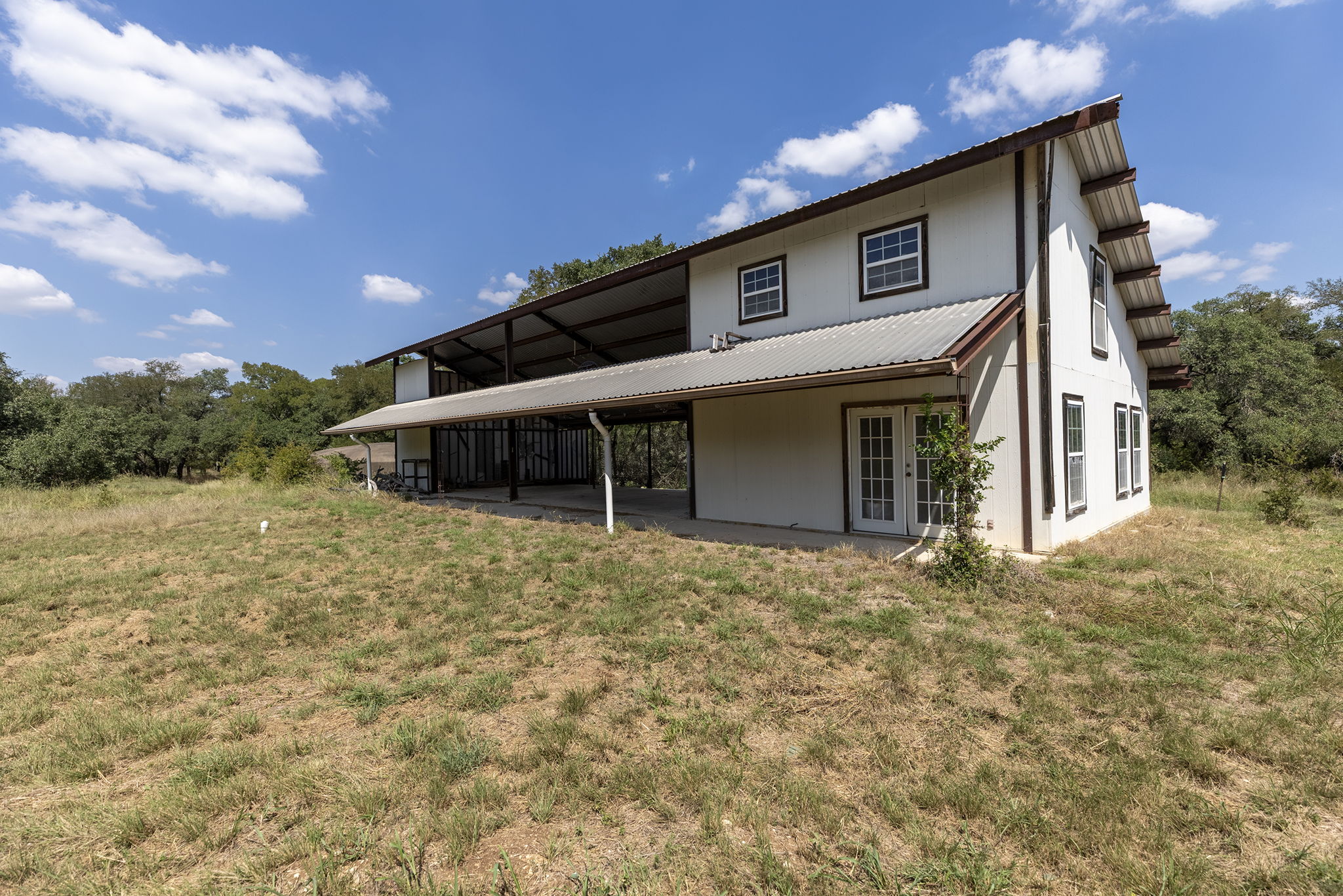 main property photo 24