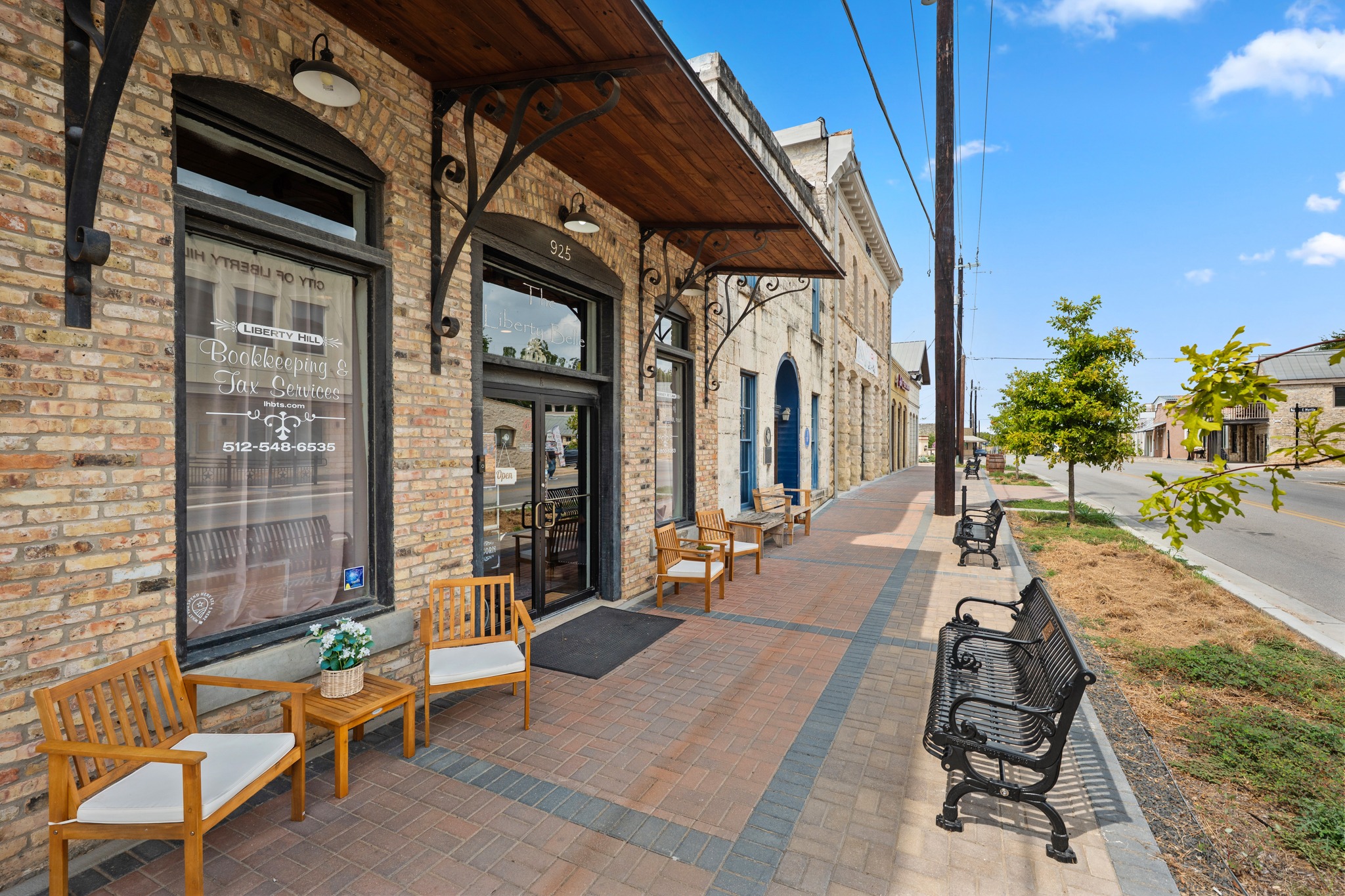 main property photo 2
