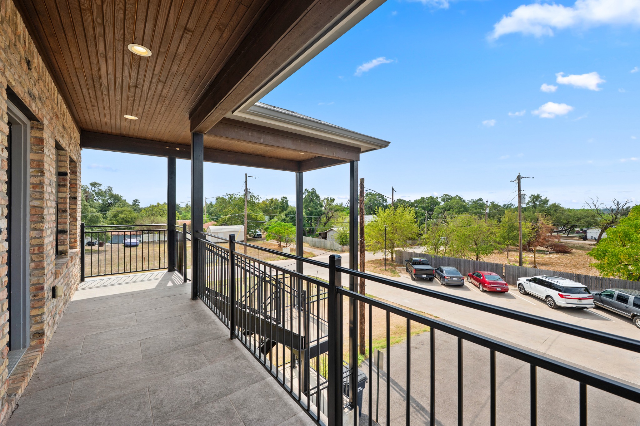 main property photo 29