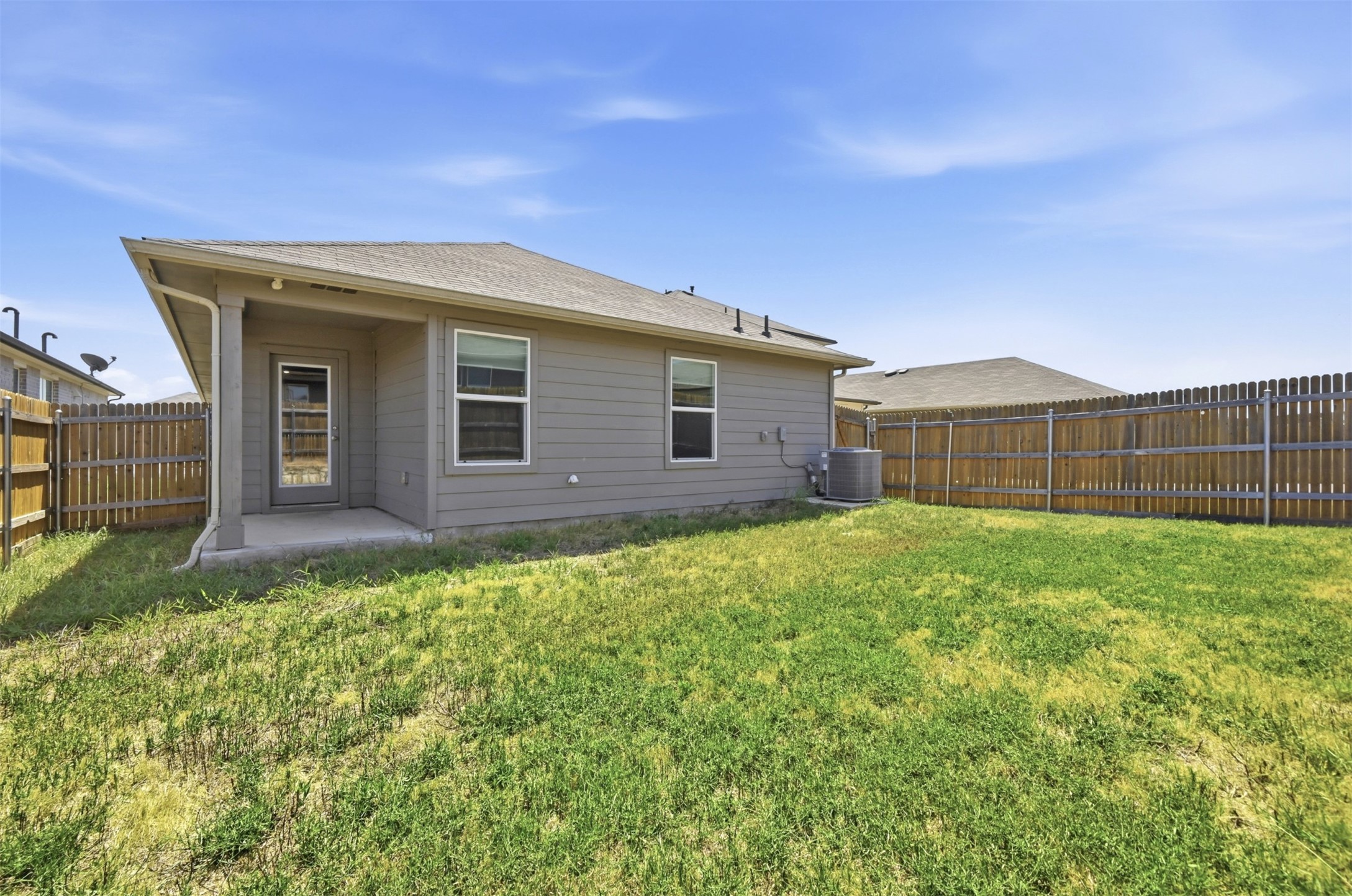 main property photo 23