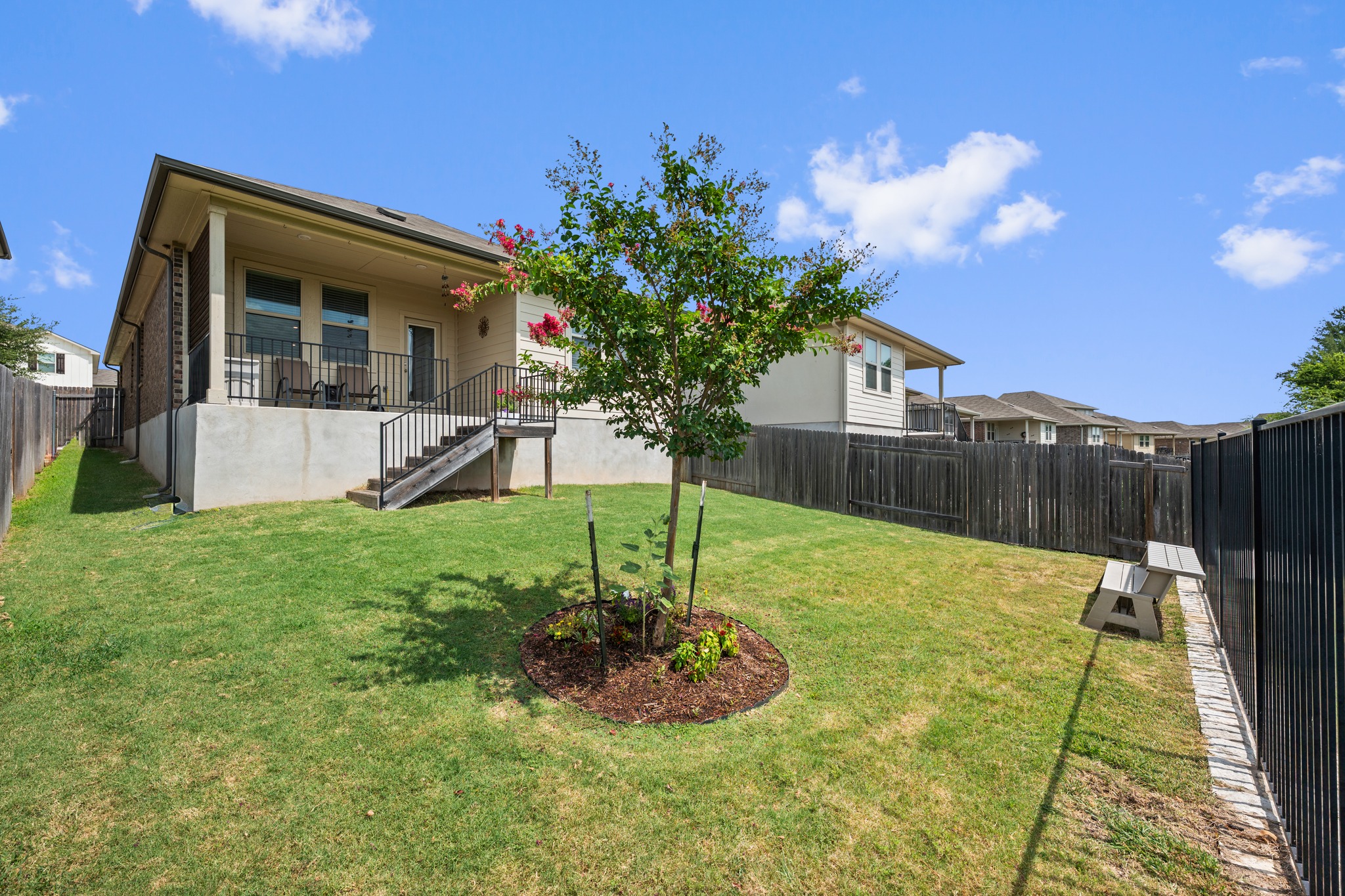 main property photo 19
