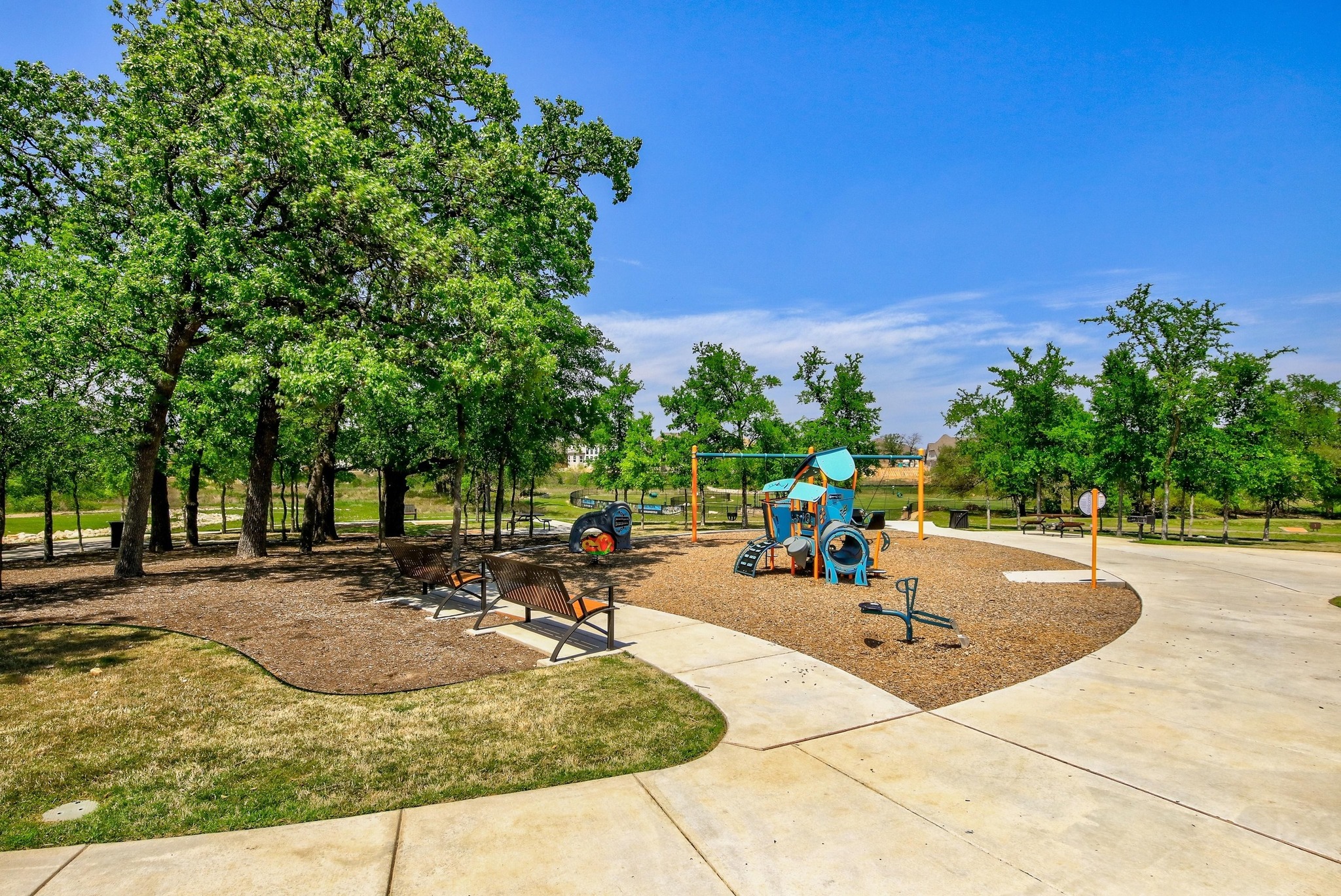 main property photo 23