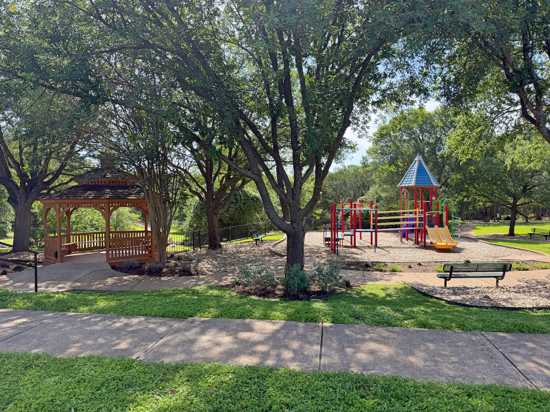 main property photo 16