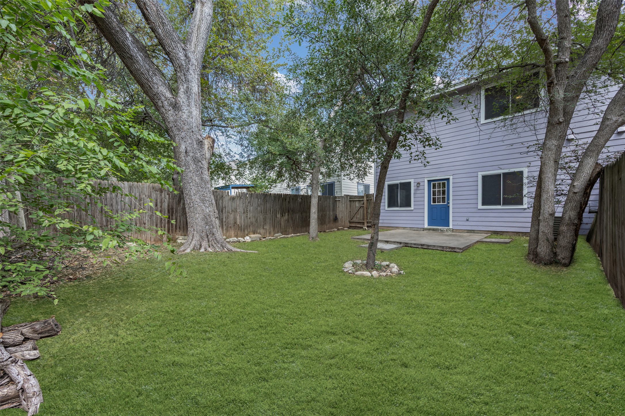 main property photo 24