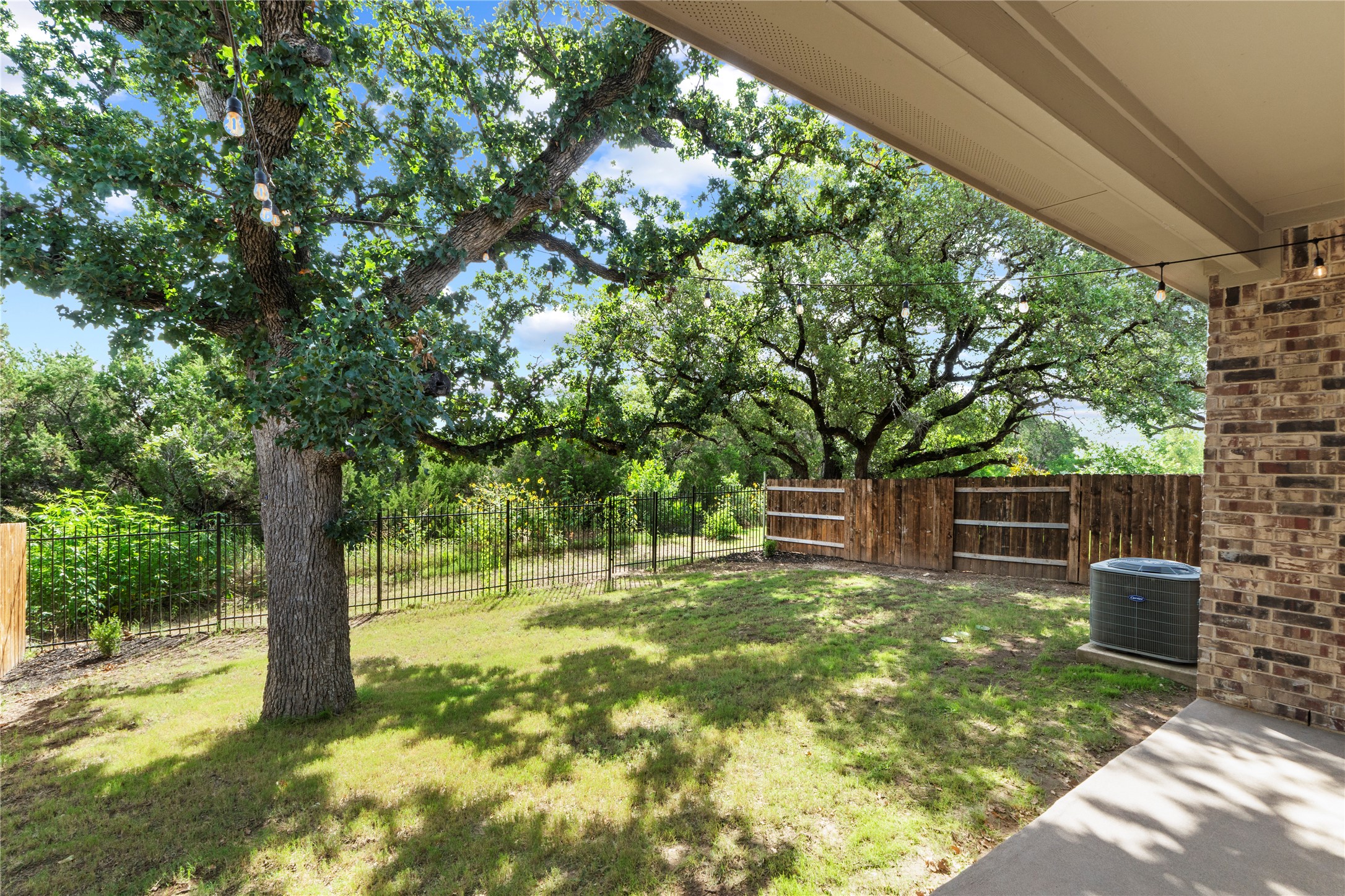 main property photo 24