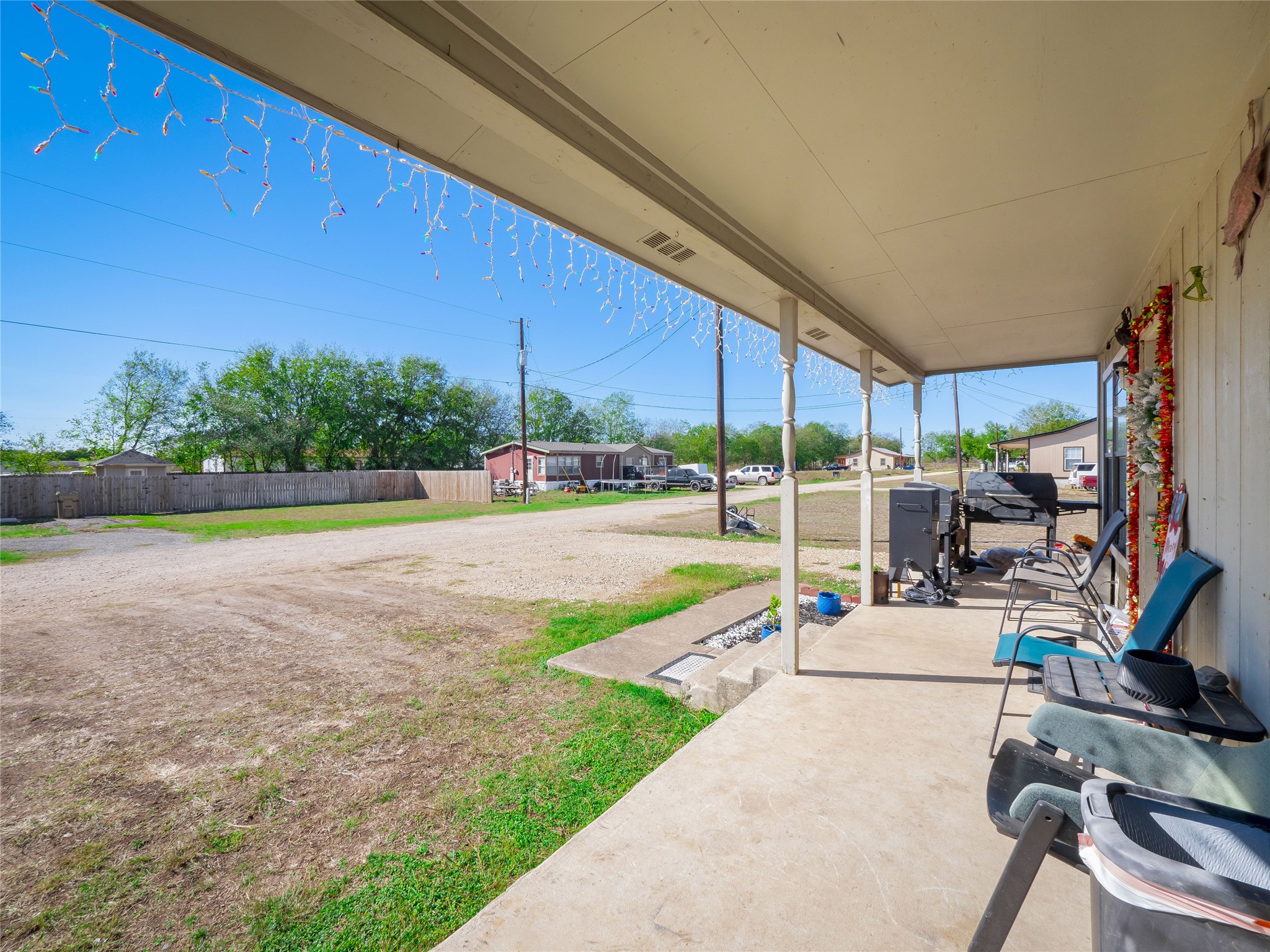 main property photo 33