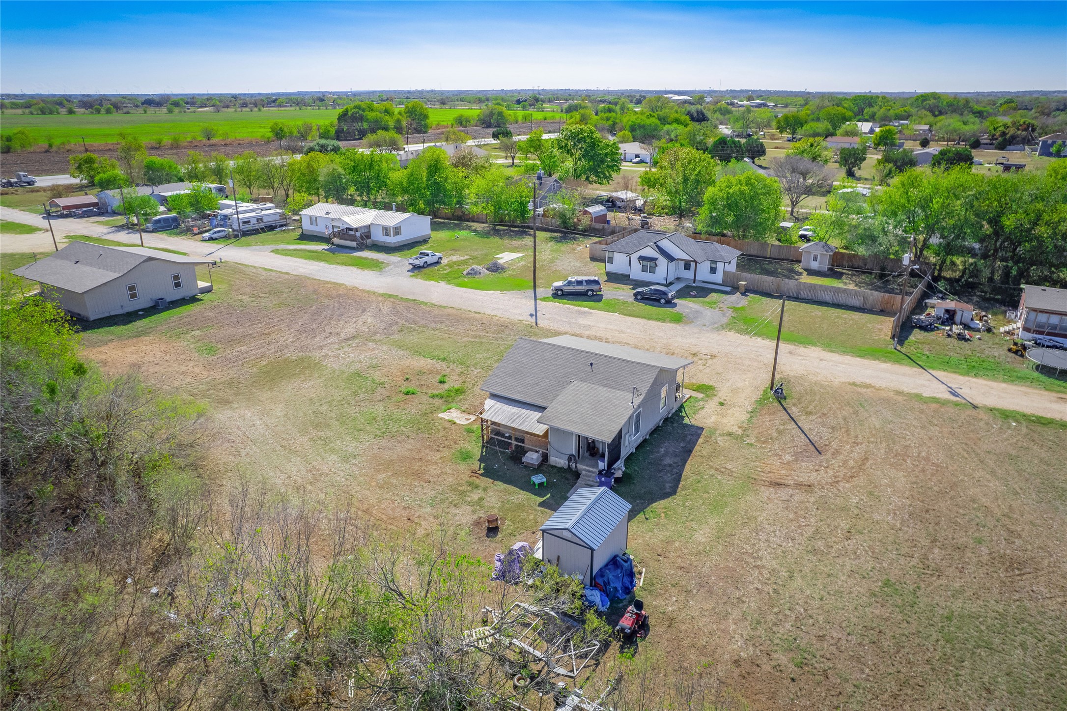 main property photo 36