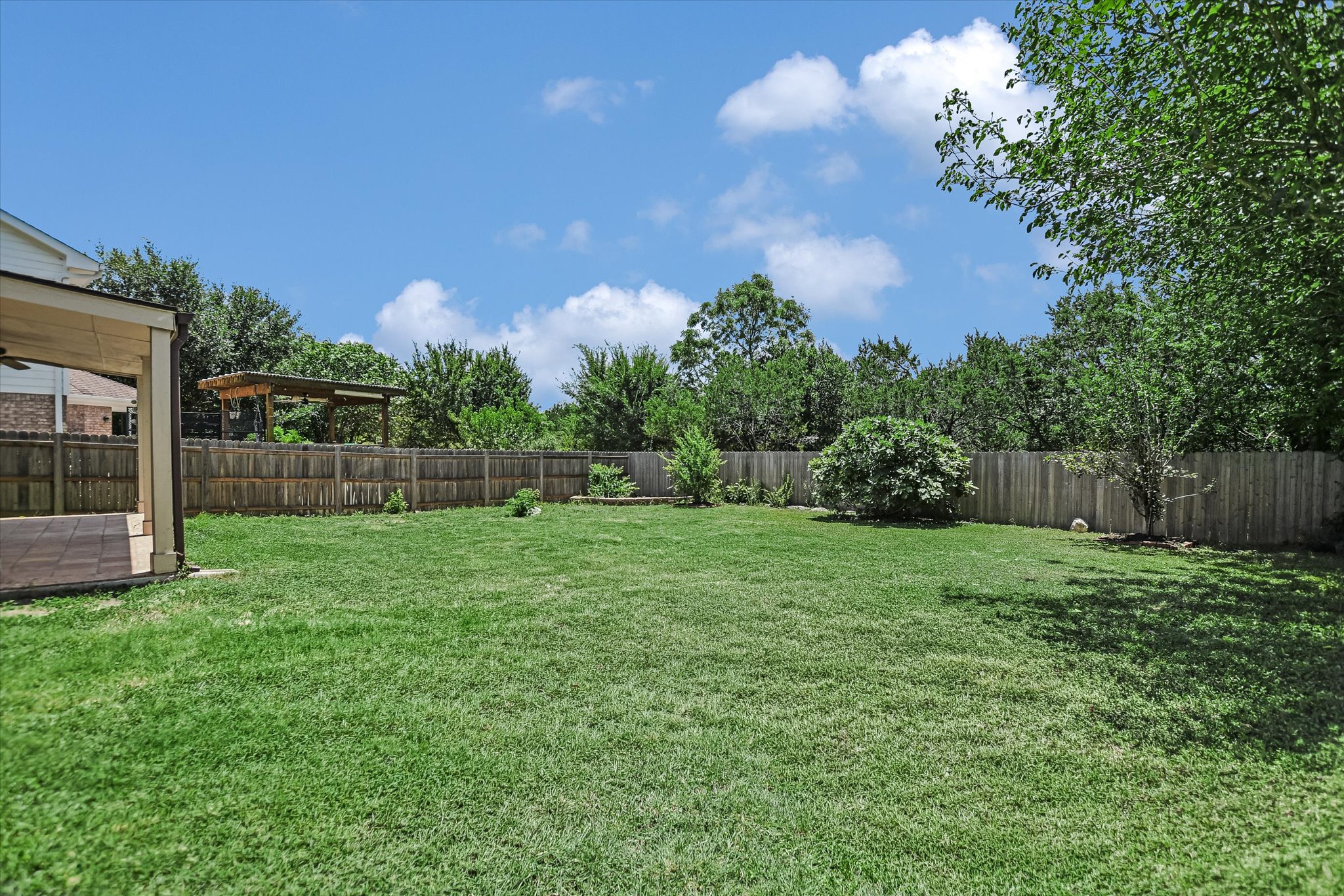 main property photo 19