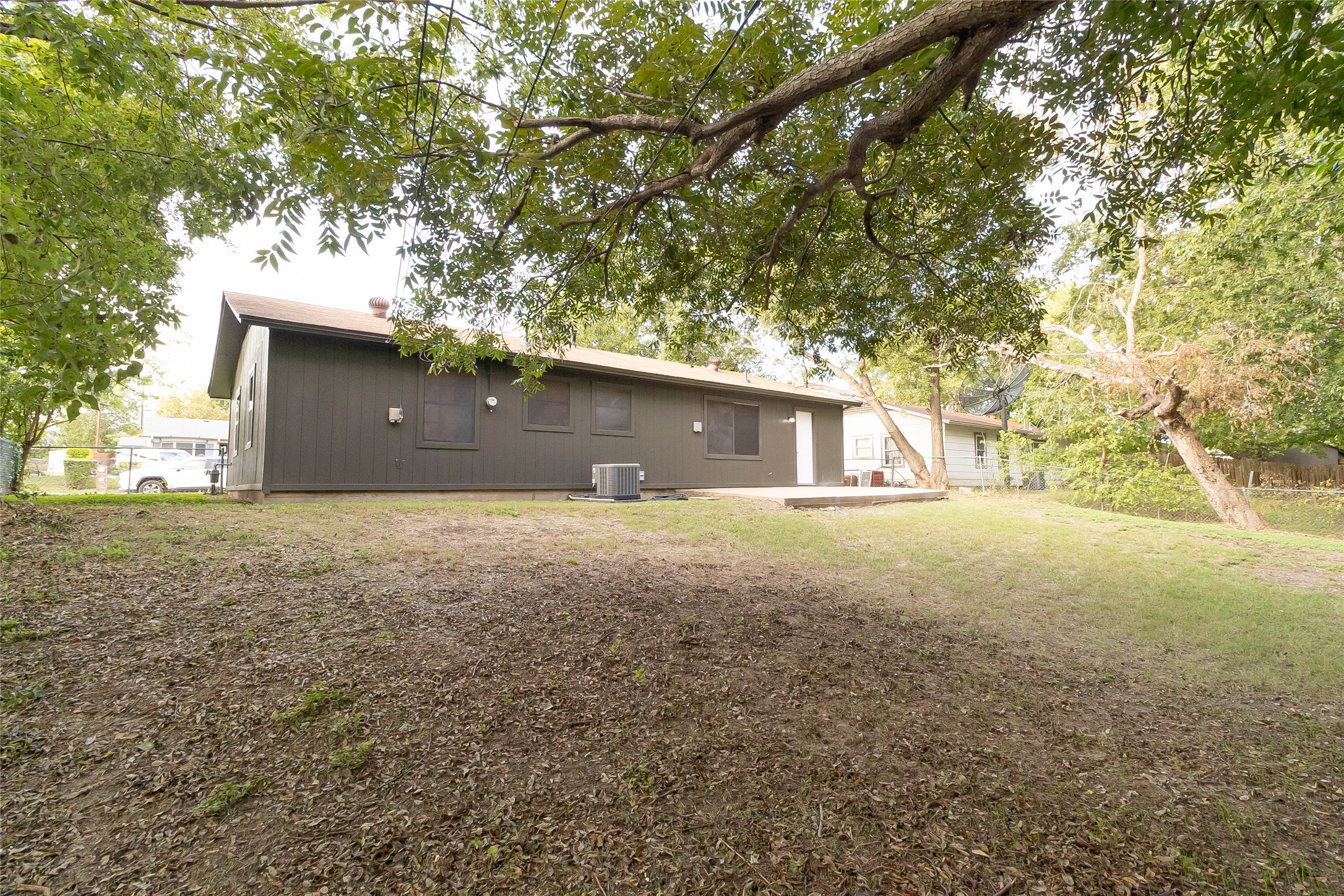 main property photo 20