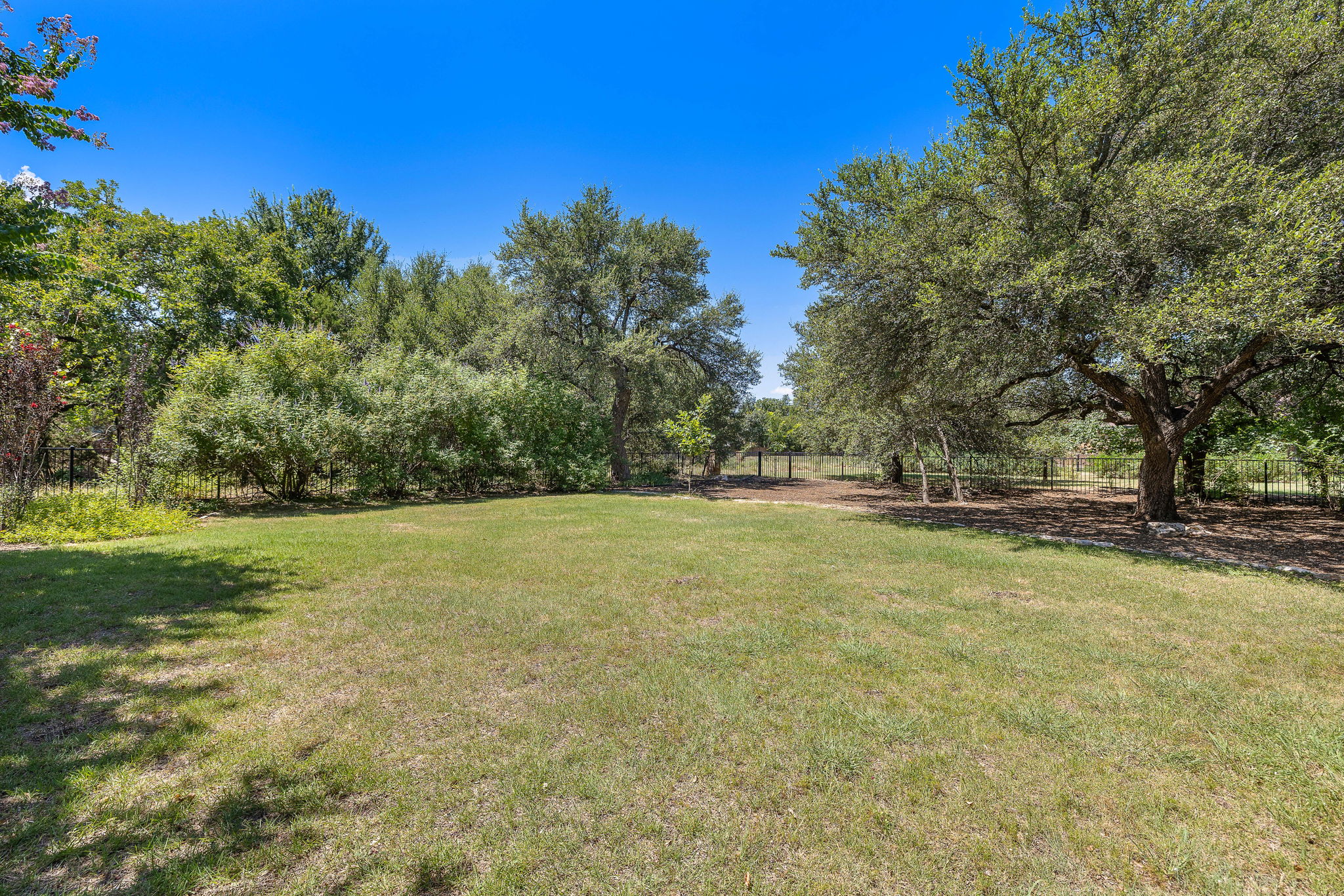 main property photo 32