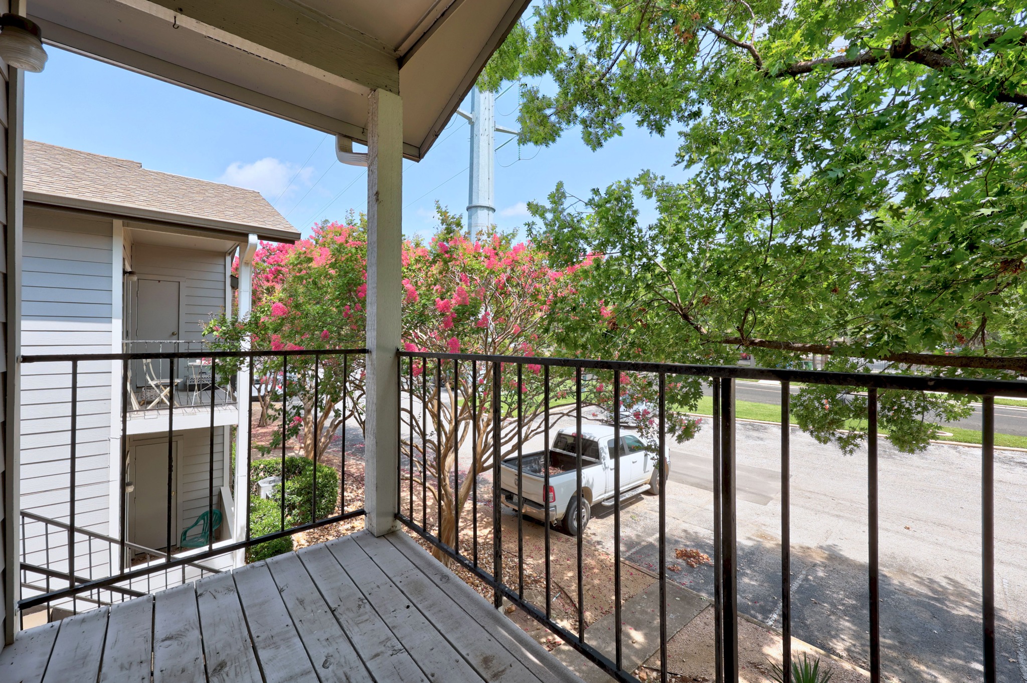 main property photo 19