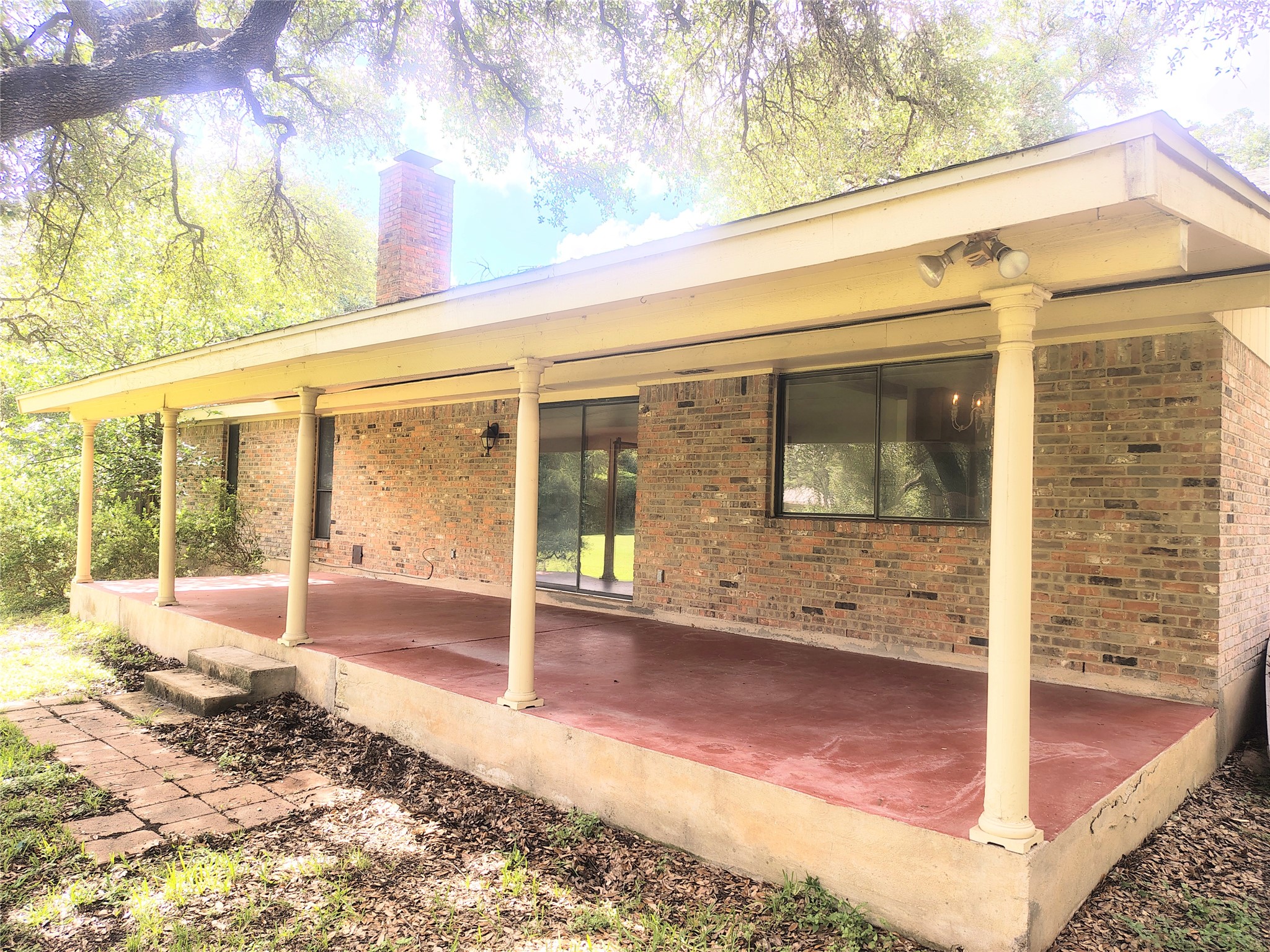 main property photo 16