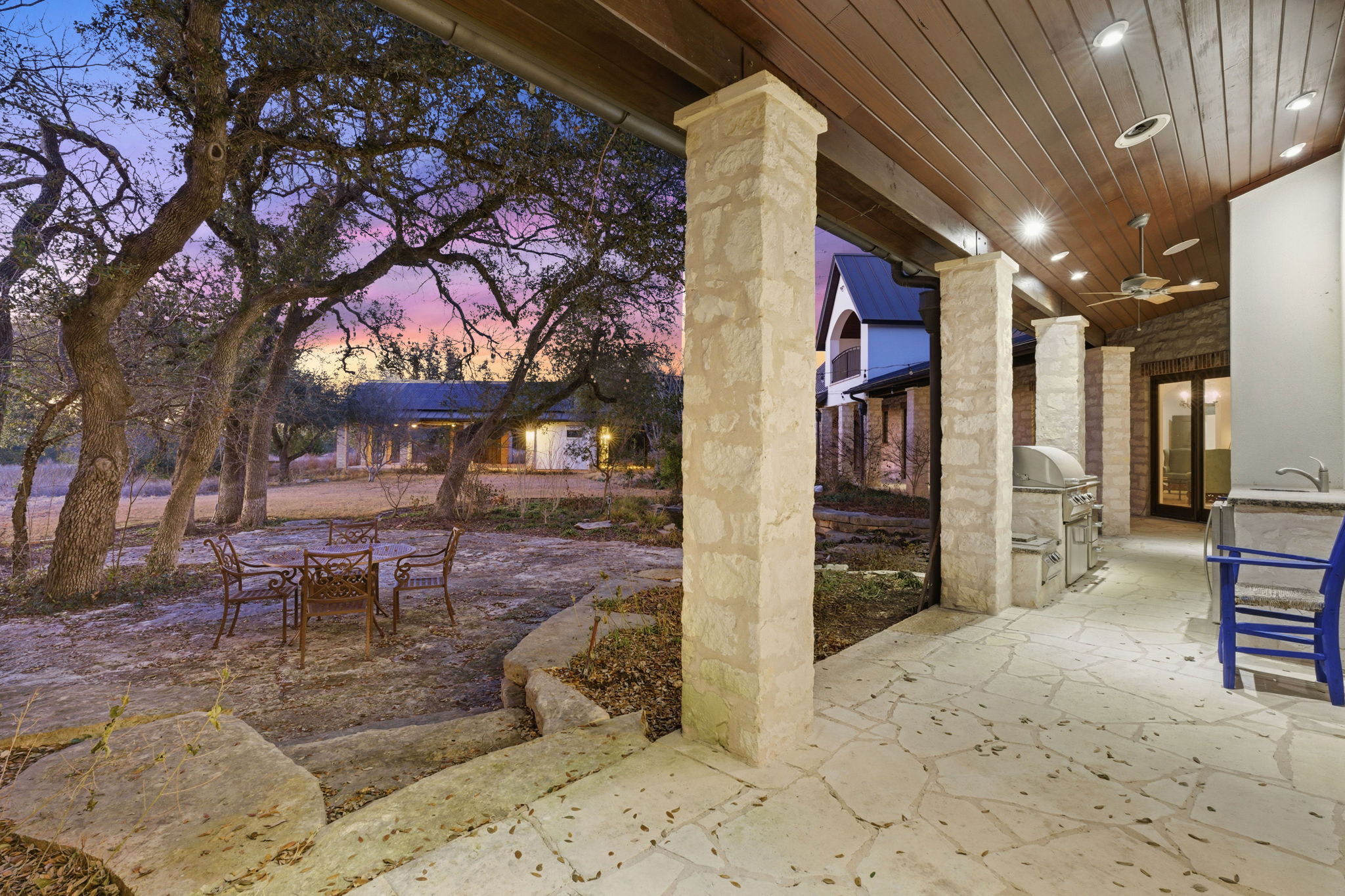 main property photo 23