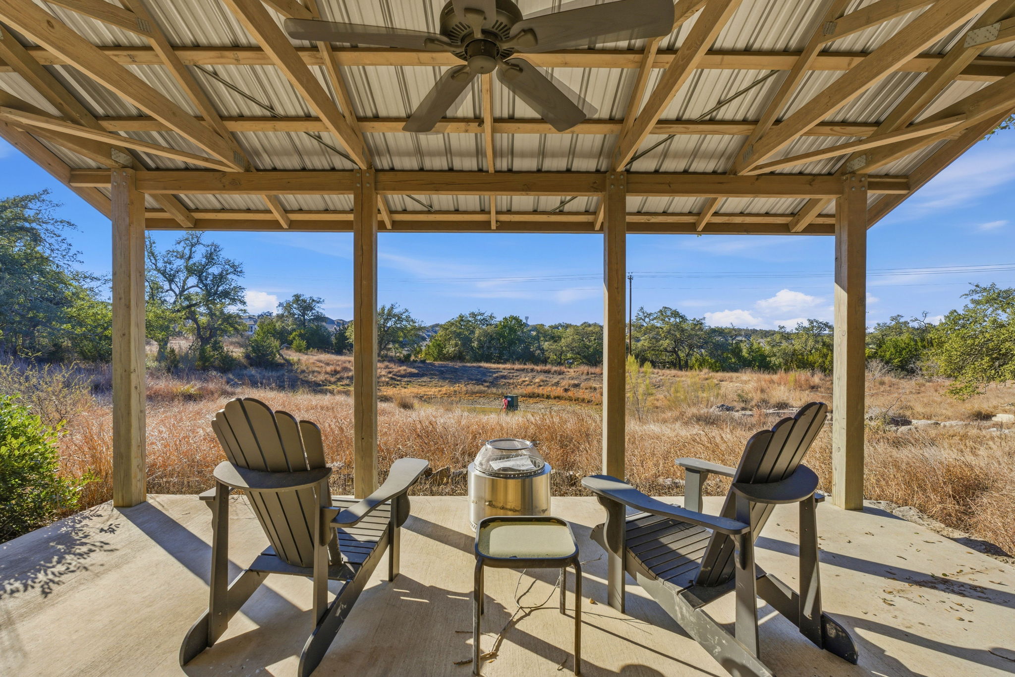 main property photo 33