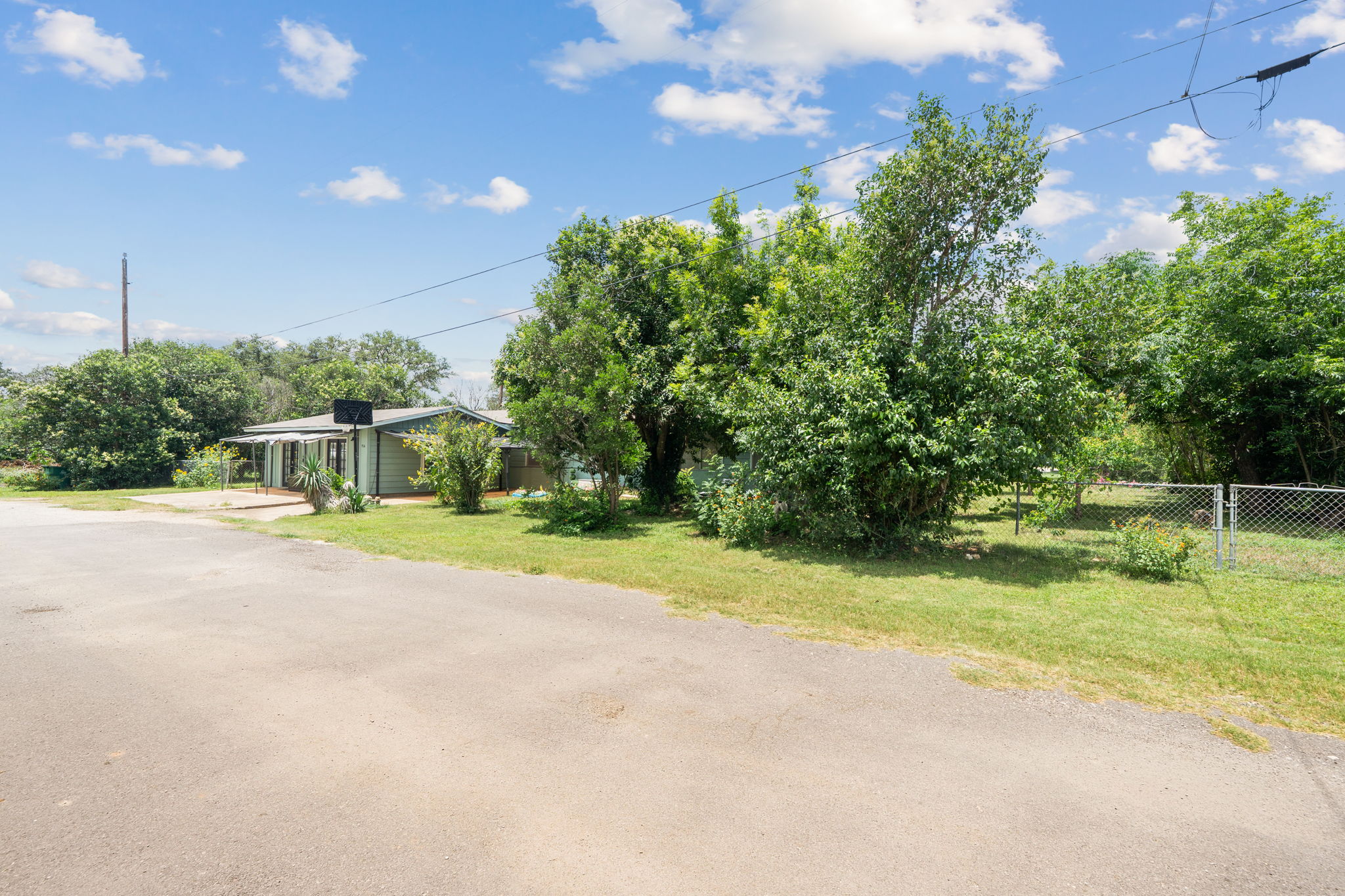 main property photo 39