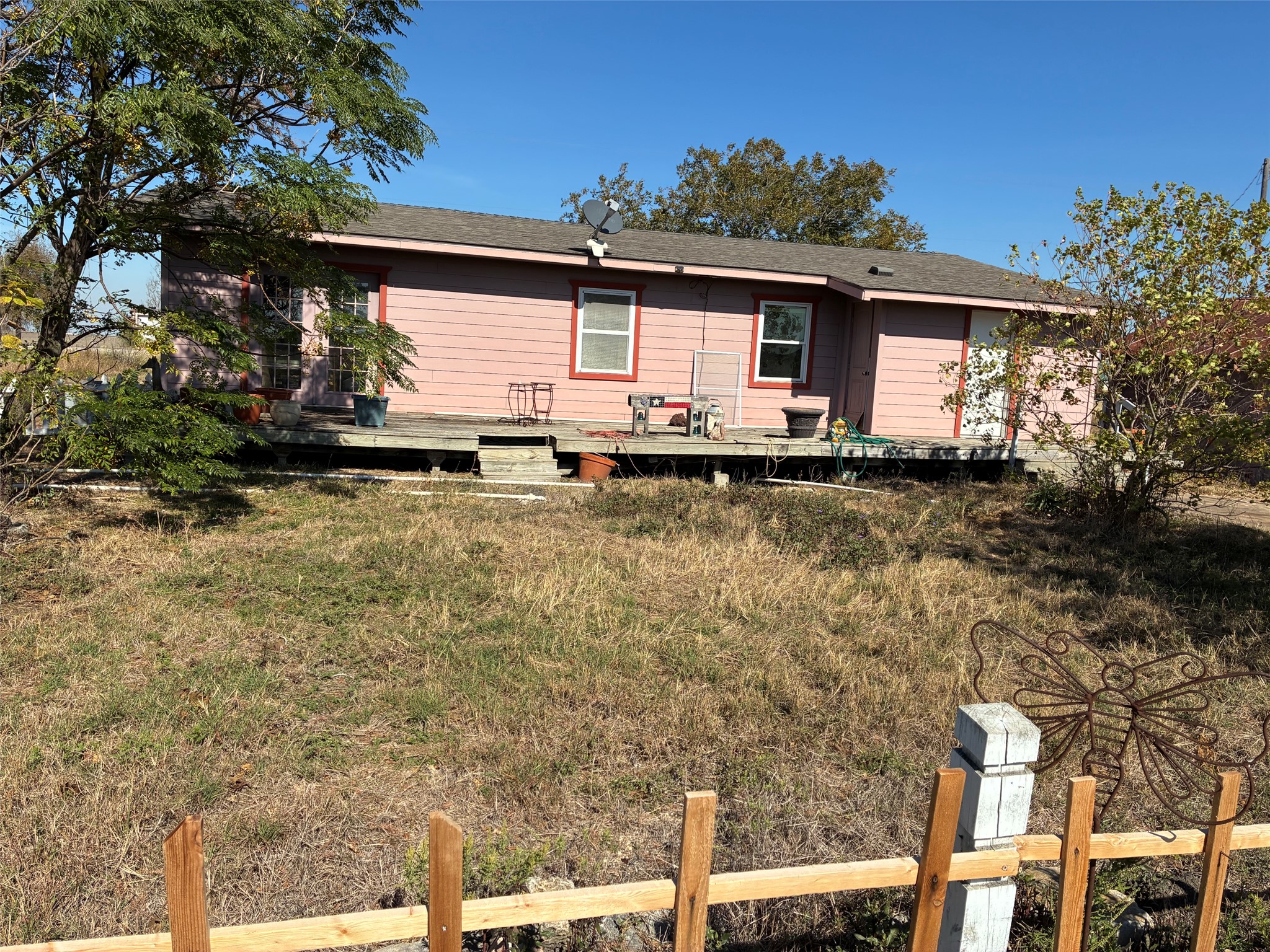 main property photo 9