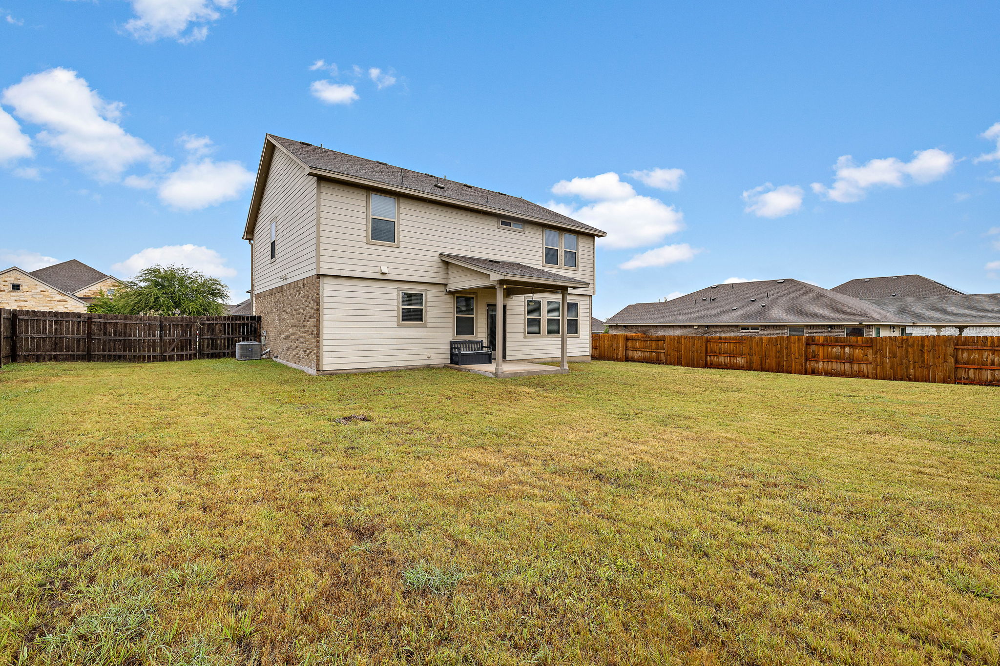 main property photo 24