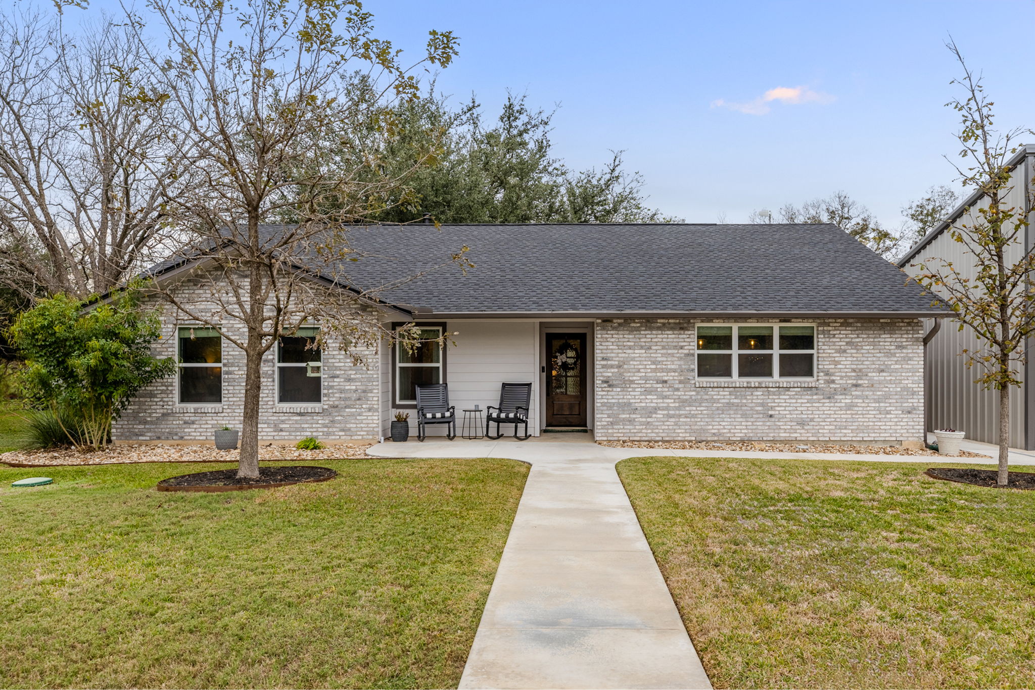 main property photo 39