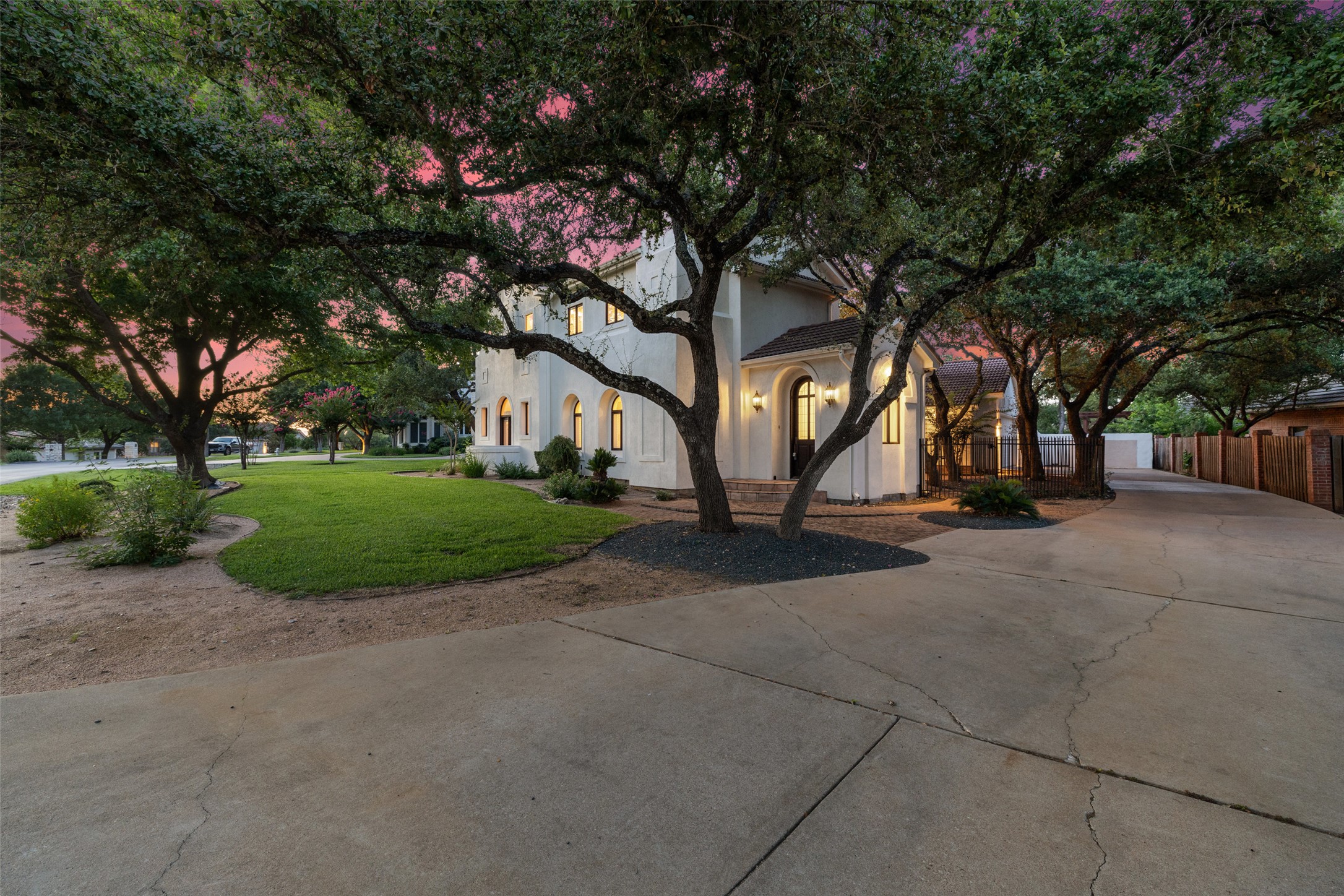 main property photo 39
