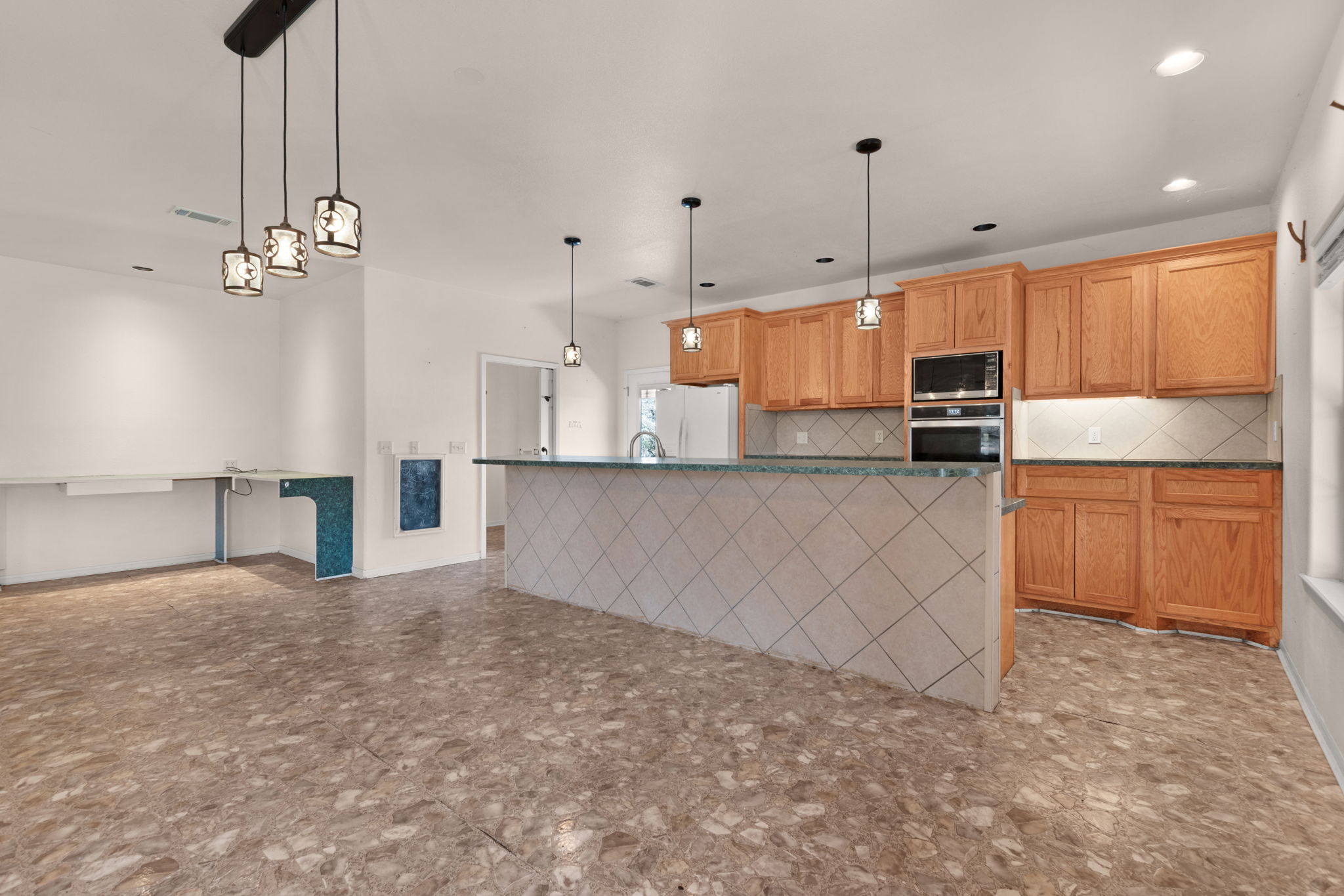 main property photo 14