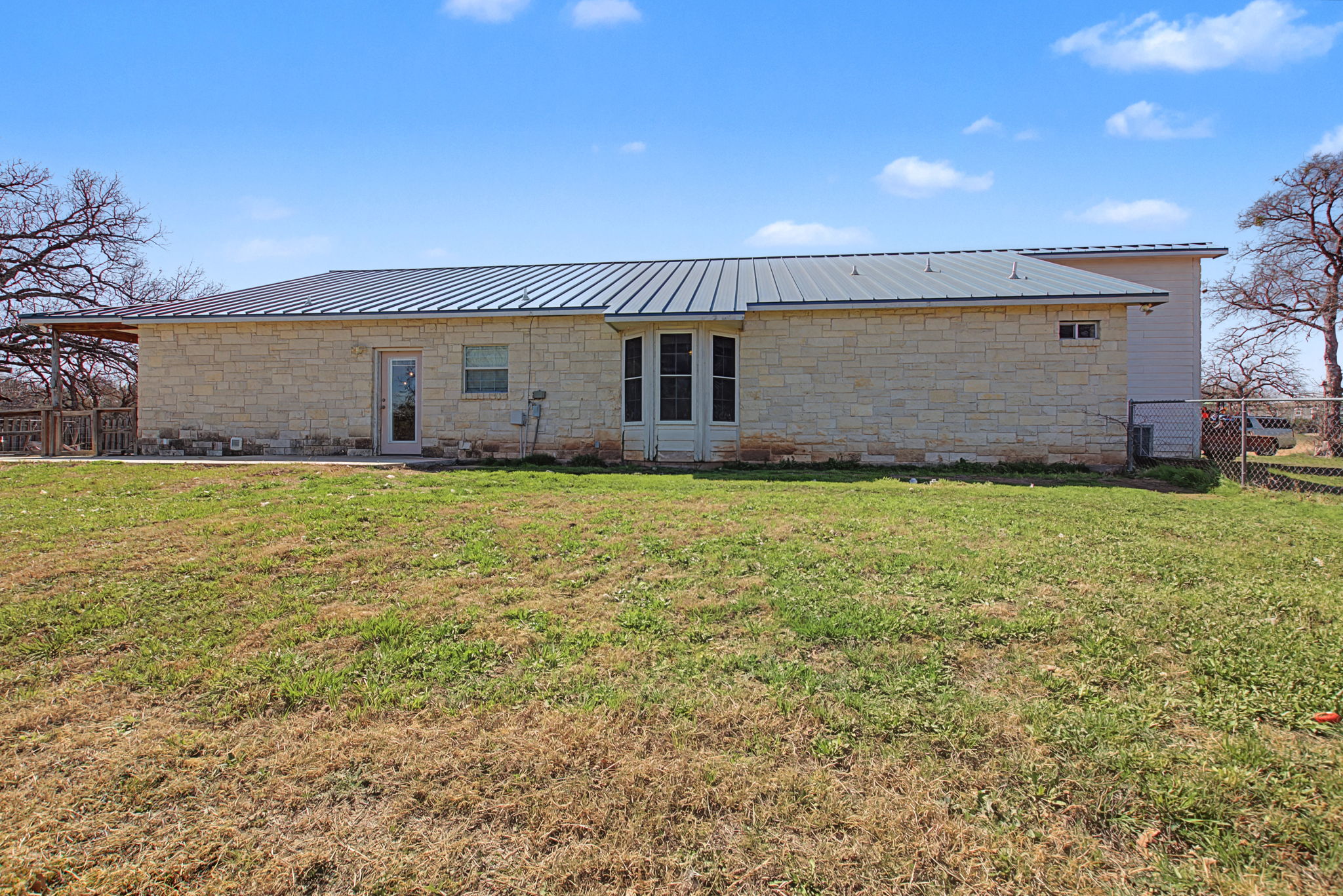 main property photo 35