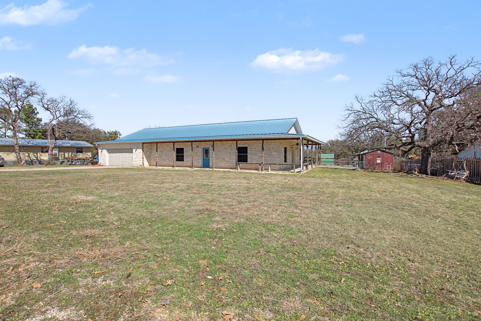 main property photo 4