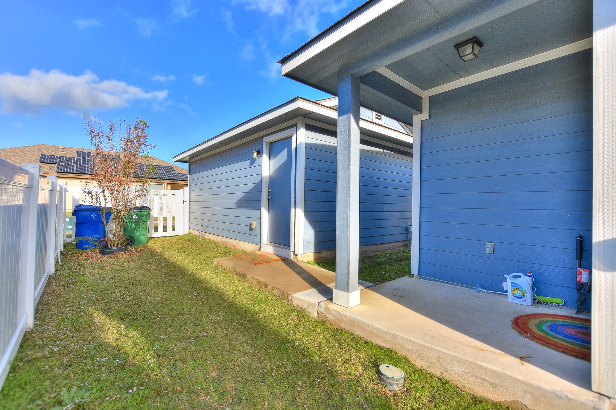 main property photo 22