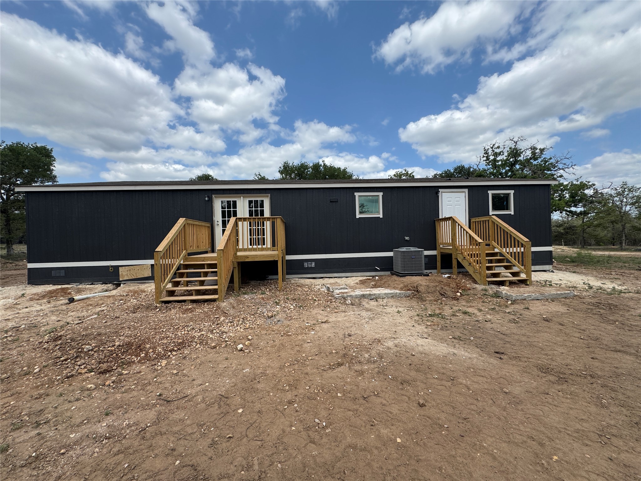 main property photo 11